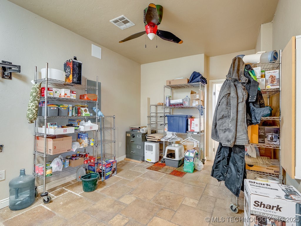 21125 S State Highway 99 S Property Photo 28