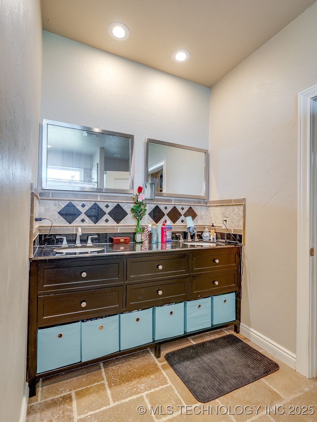 21125 S State Highway 99 S Property Photo 30