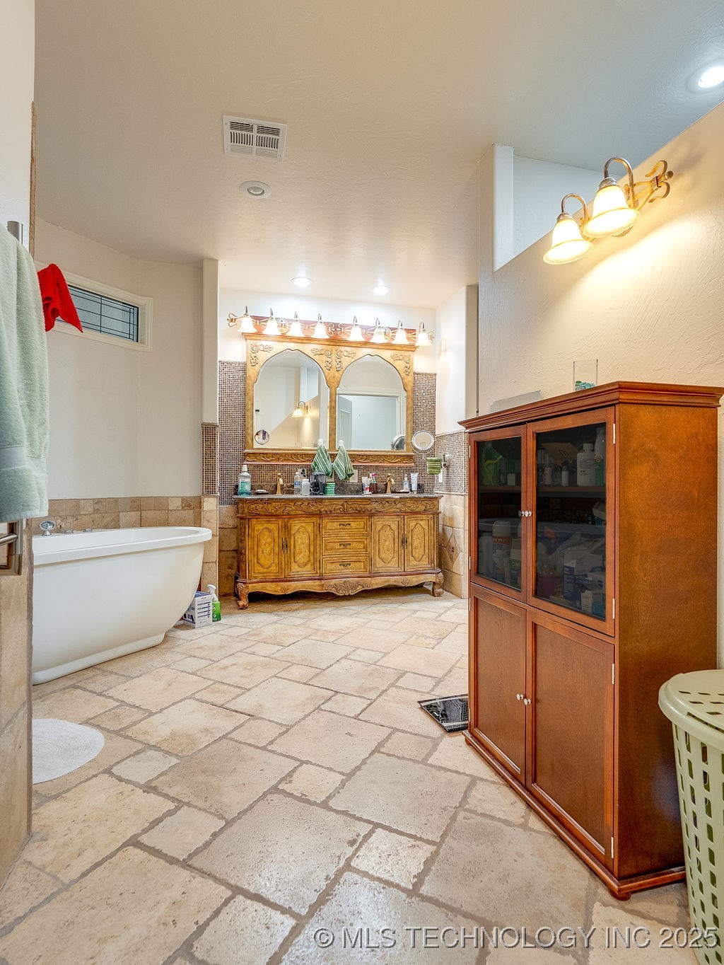 21125 S State Highway 99 S Property Photo 35