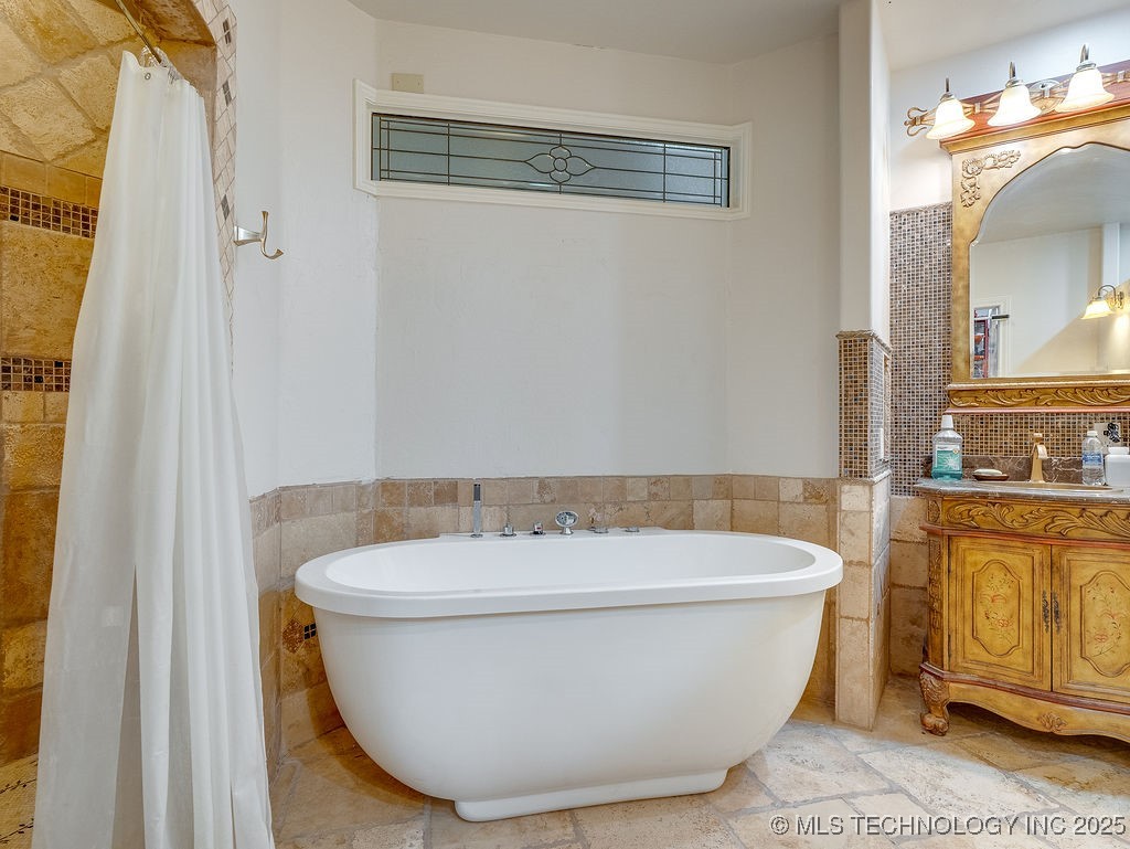 21125 S State Highway 99 S Property Photo 36