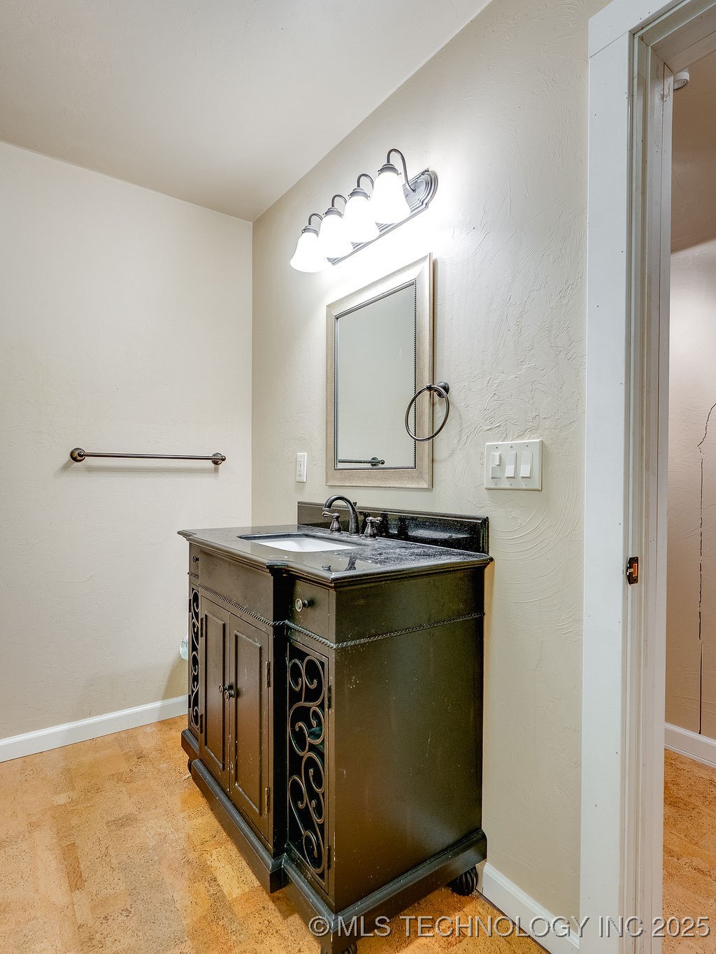 21125 S State Highway 99 S Property Photo 45