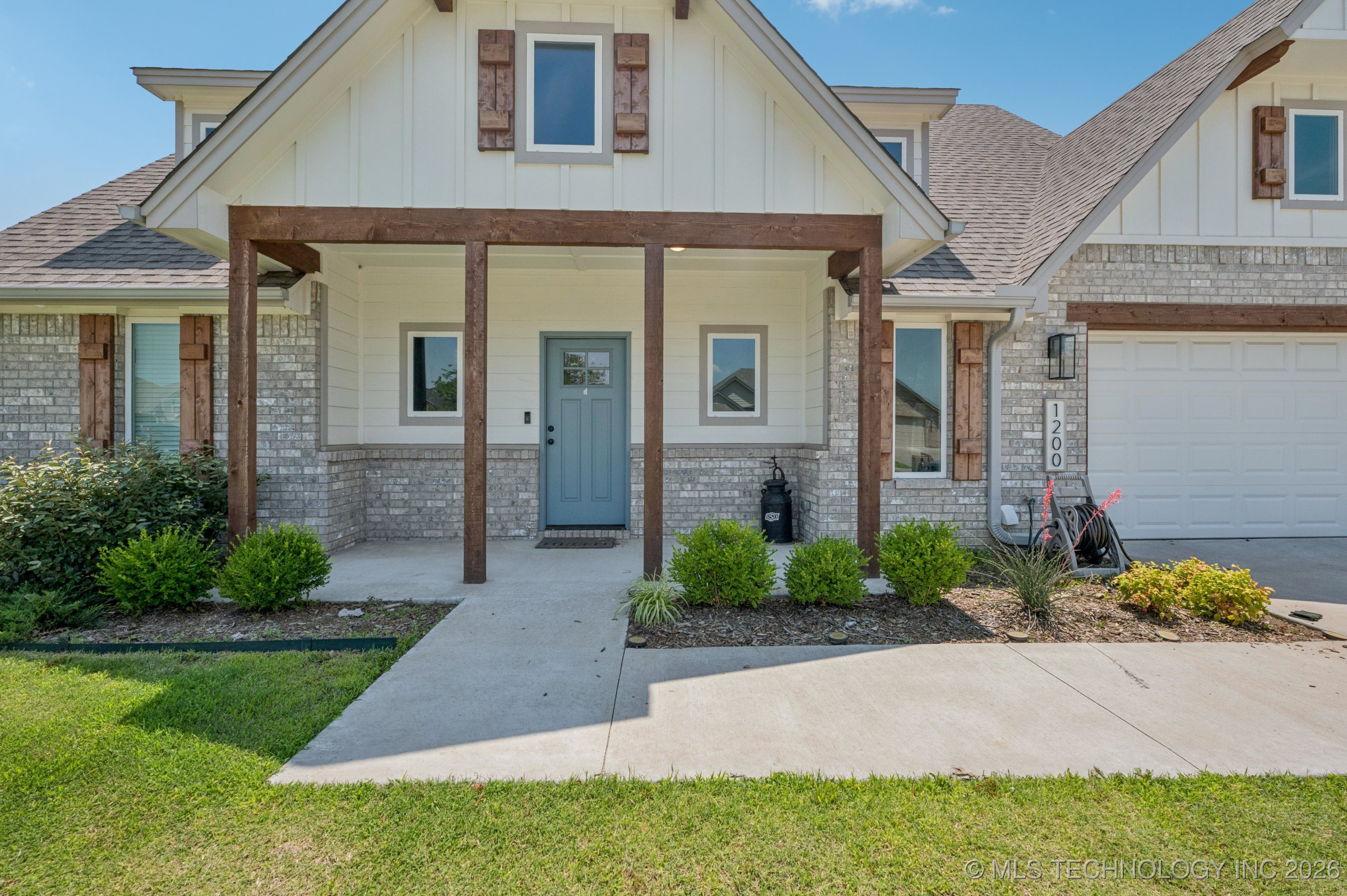 1200 Se 15th Property Photo 1