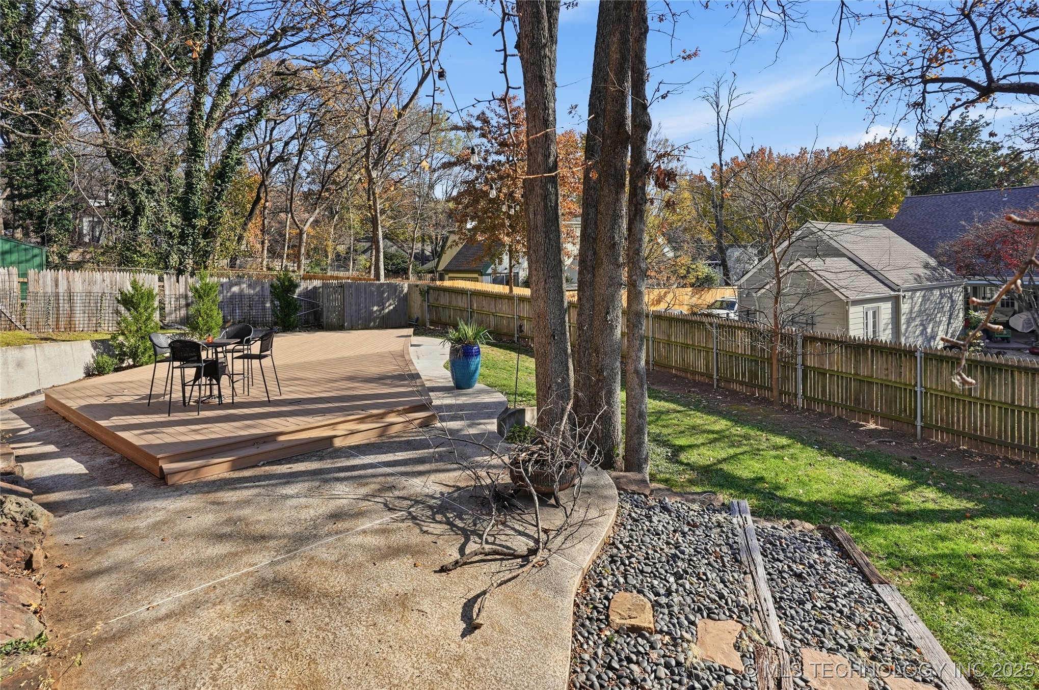 5416 E 65th Place Property Photo 6