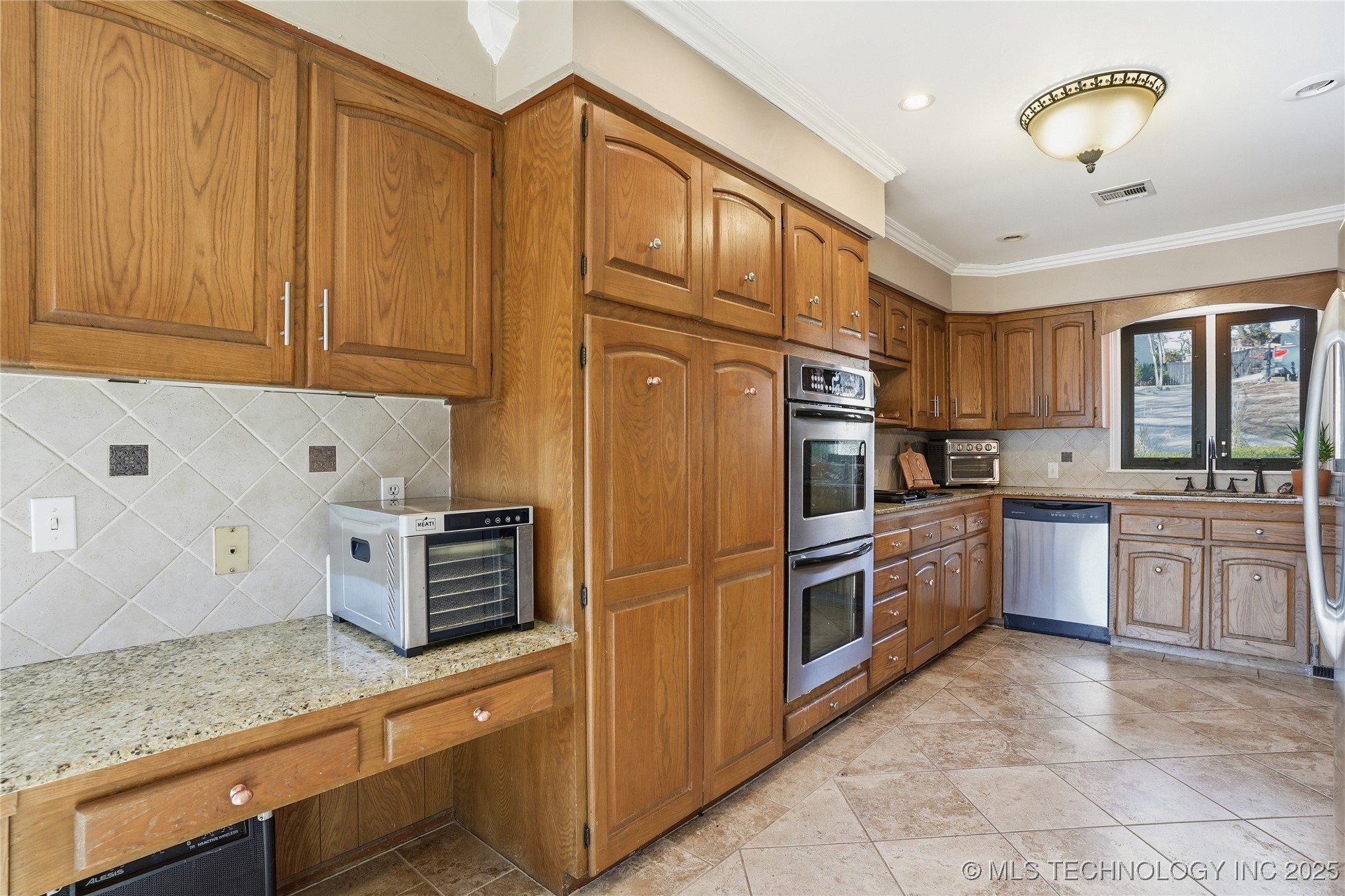 5416 E 65th Place Property Photo 21