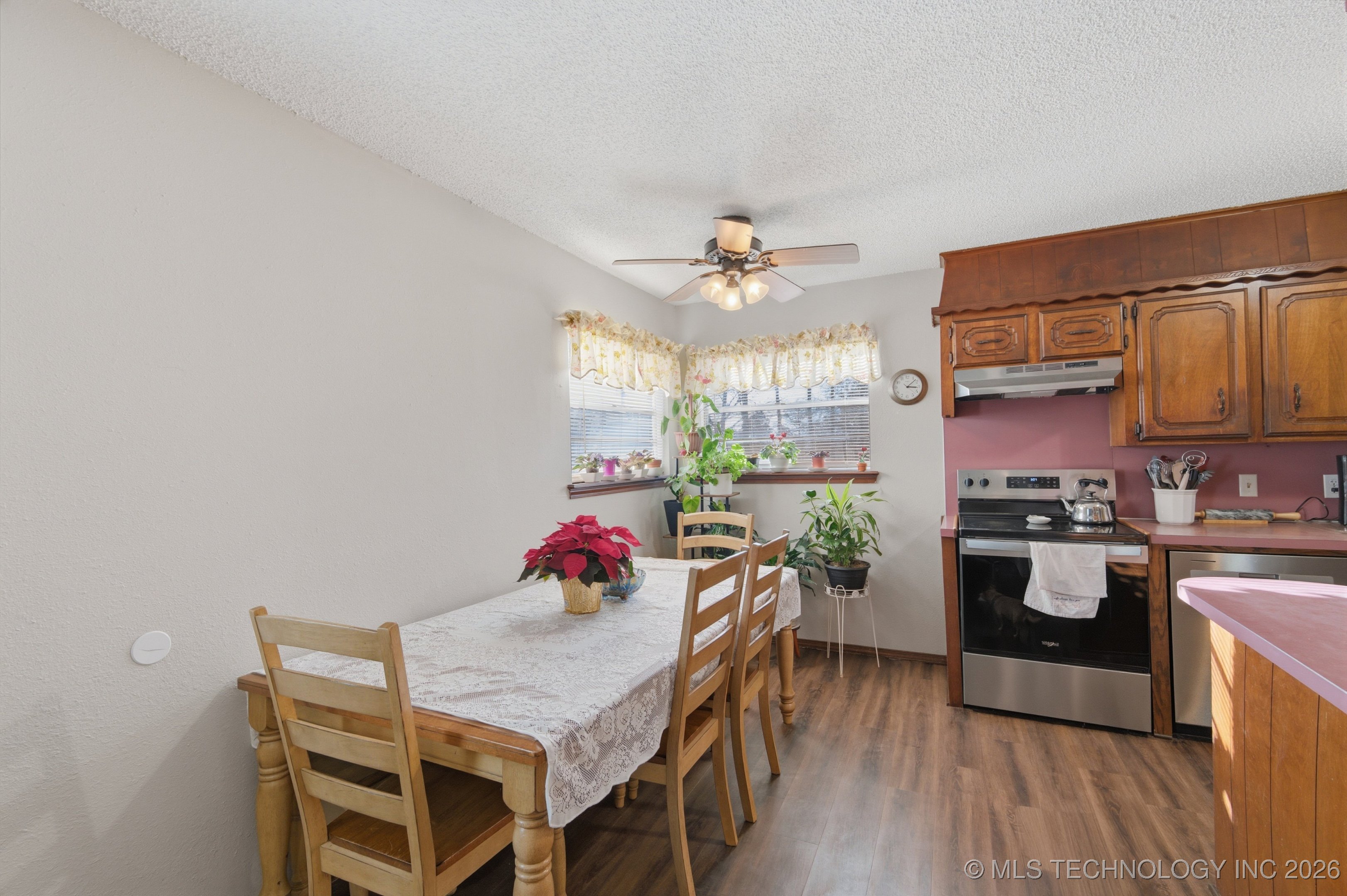 10616 W Houston Street Property Photo 9