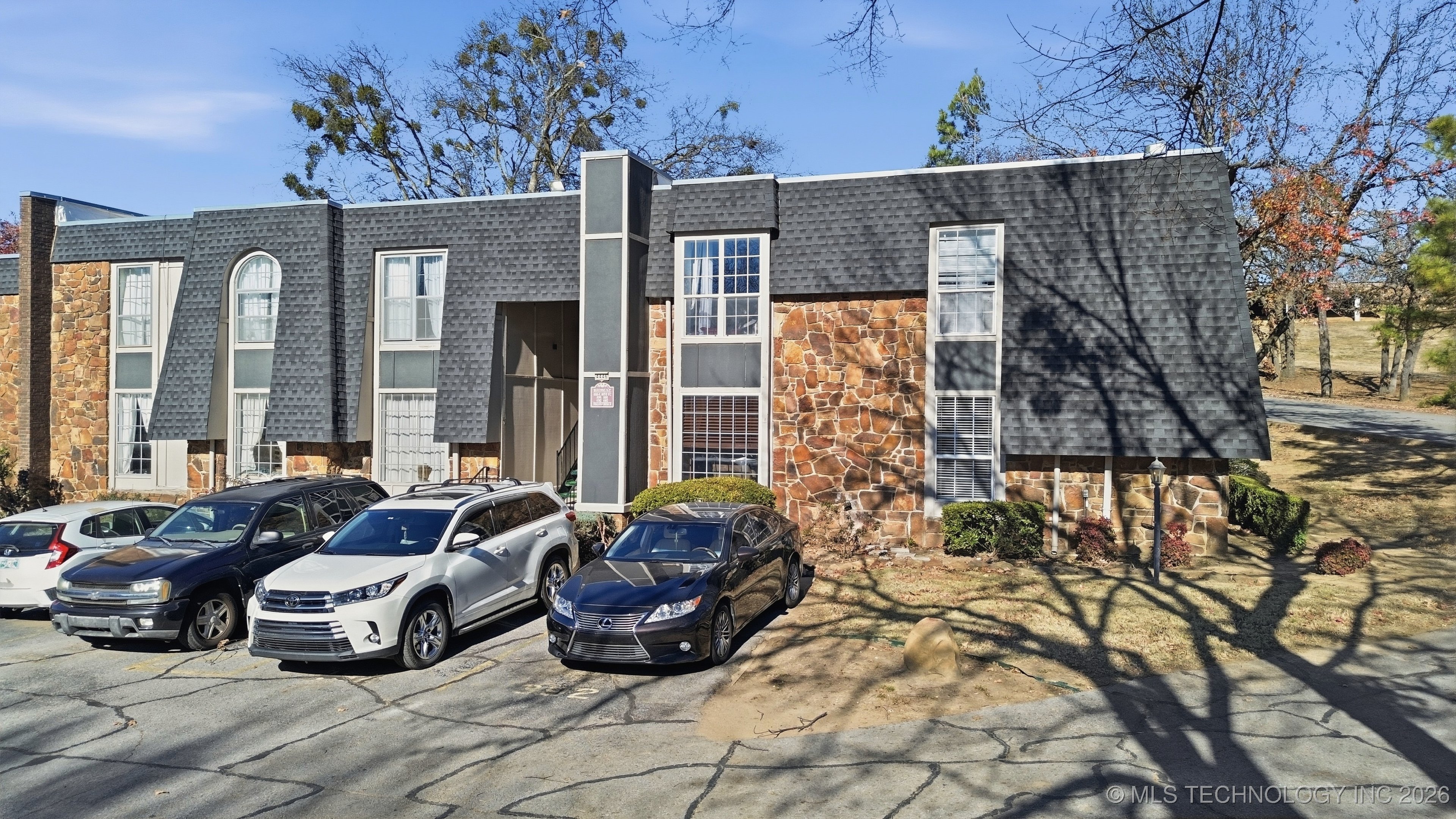 4446 E 68th Street 392 Property Photo 1