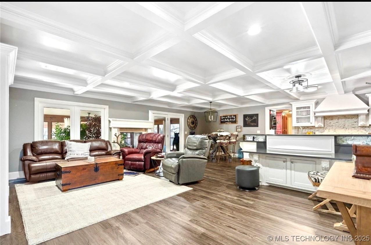 915 N Rockford Place Property Photo 11