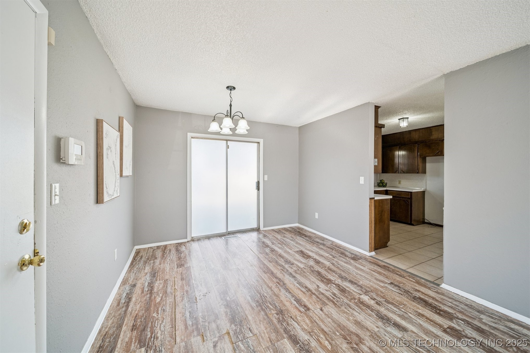 18551 E Admiral Boulevard S Property Photo 6