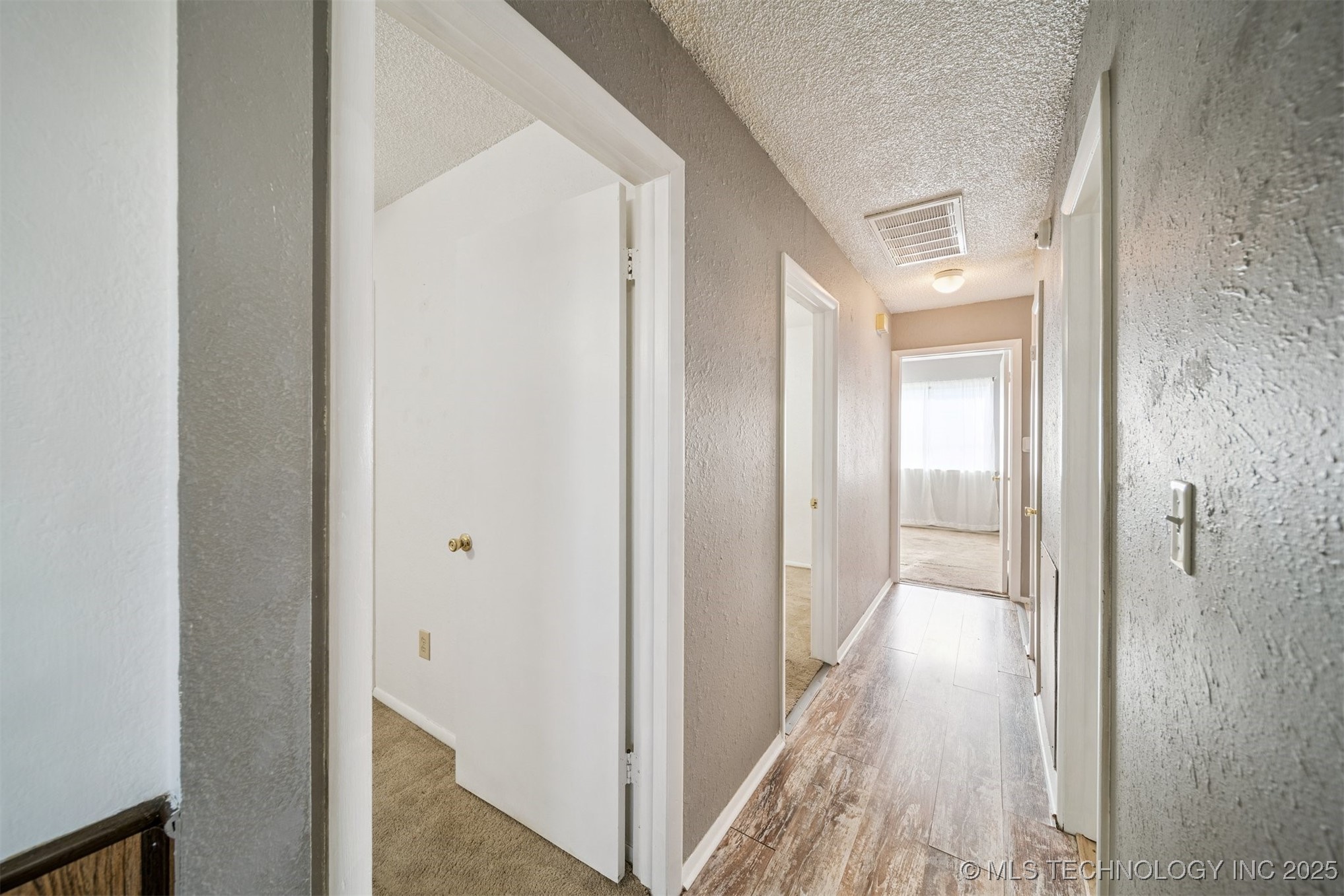 18551 E Admiral Boulevard S Property Photo 13