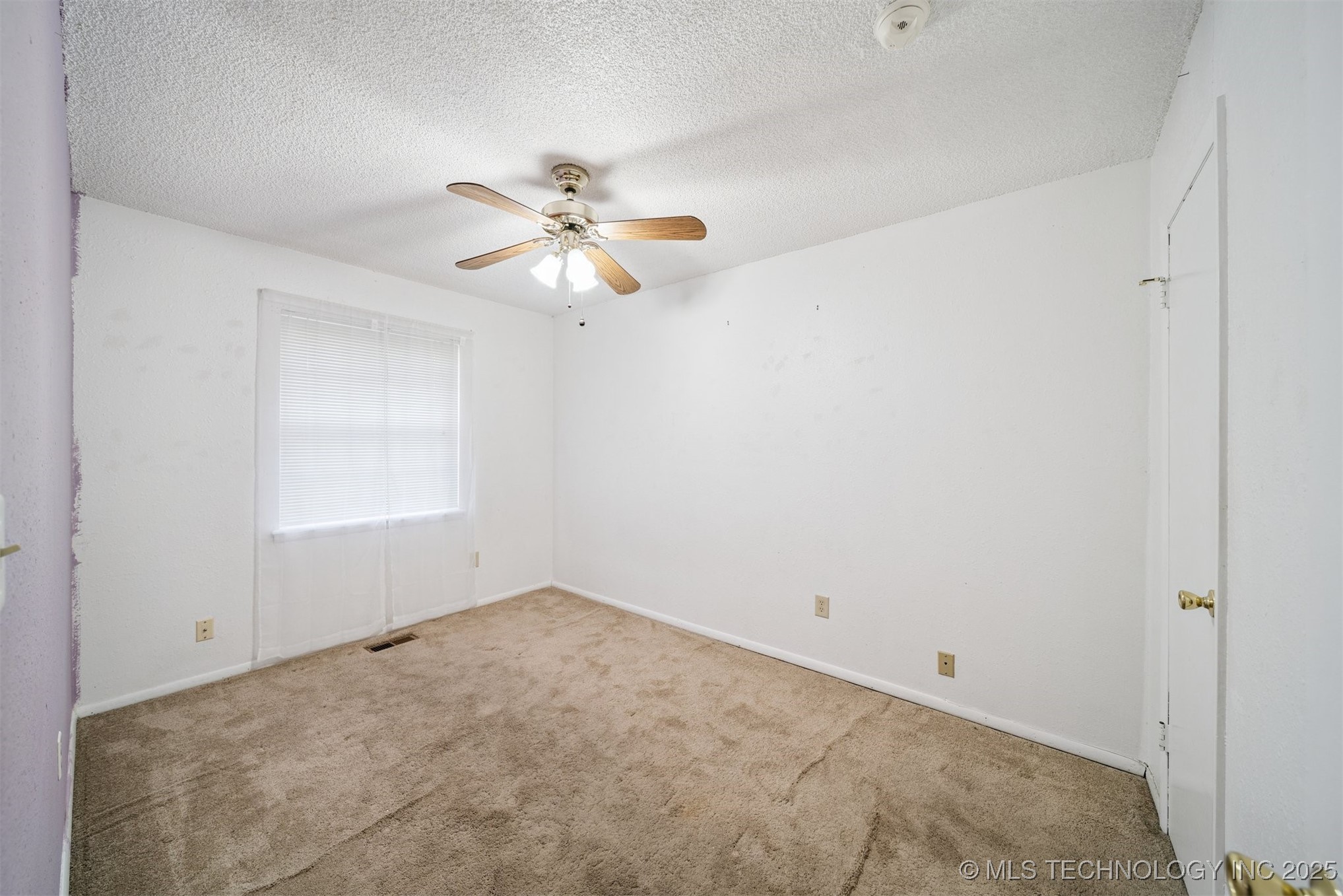 18551 E Admiral Boulevard S Property Photo 14