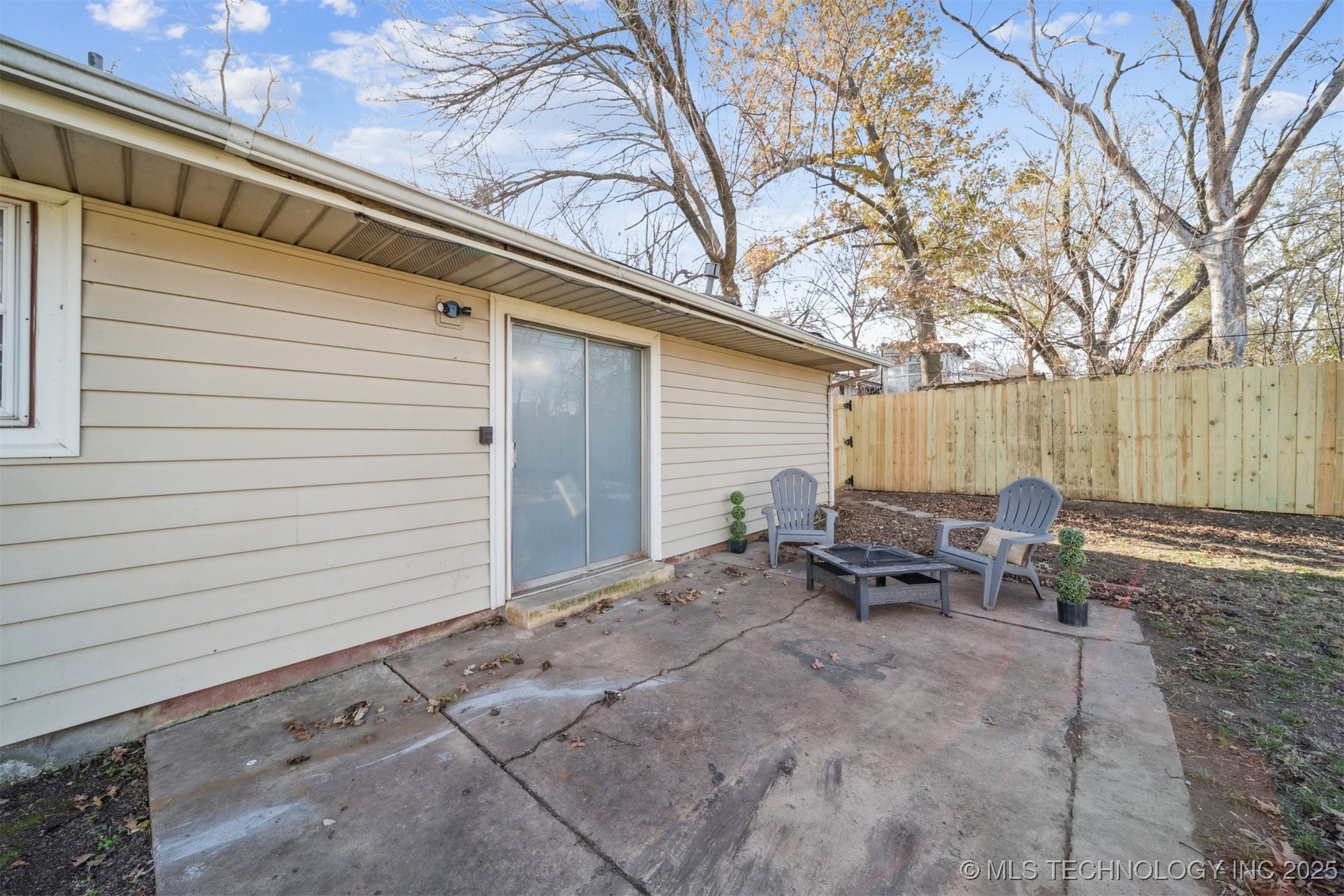 18551 E Admiral Boulevard S Property Photo 15