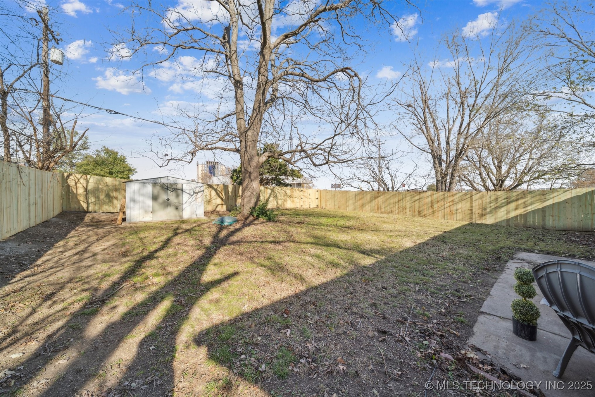 18551 E Admiral Boulevard S Property Photo 16