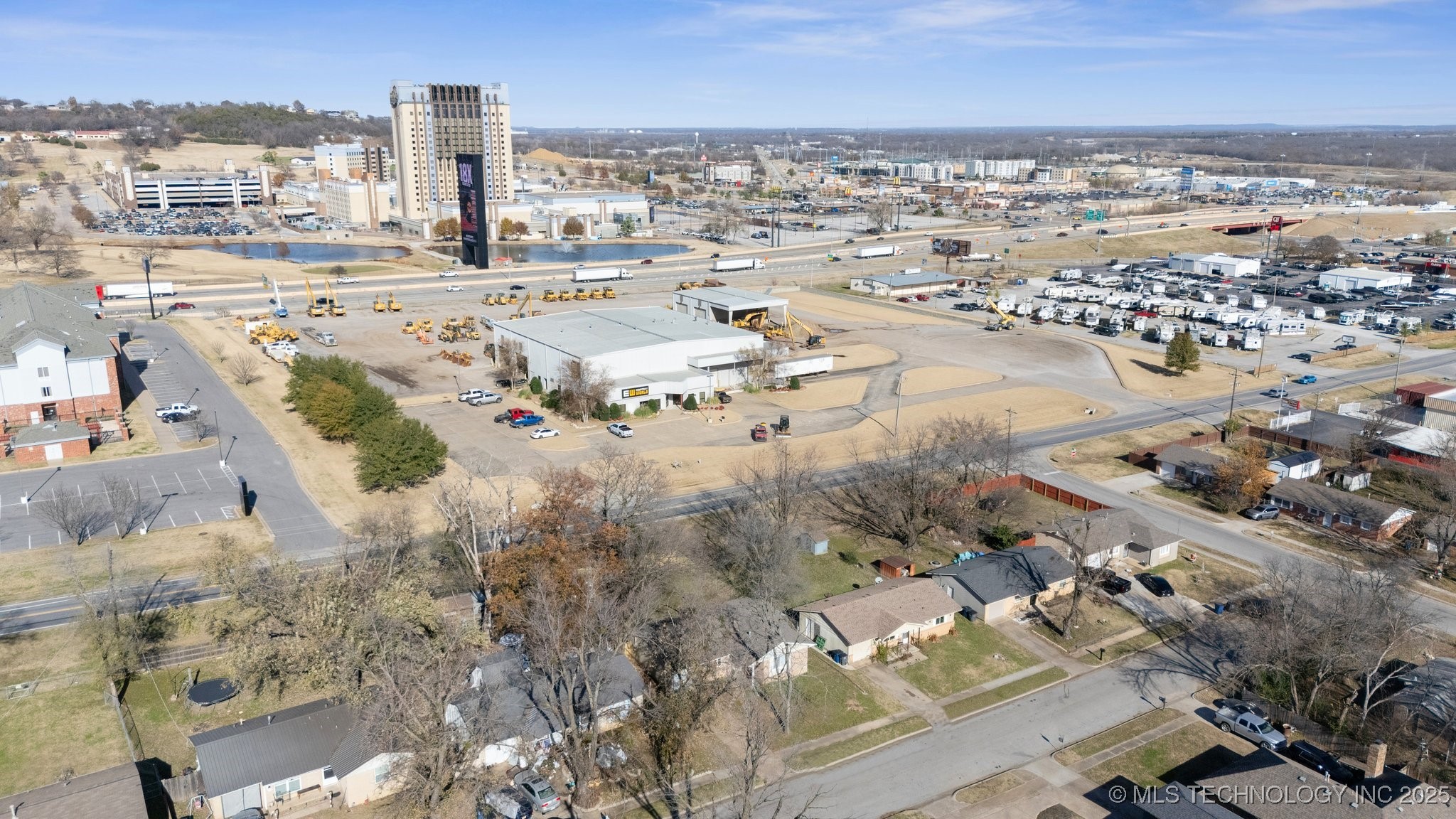 18551 E Admiral Boulevard S Property Photo 17