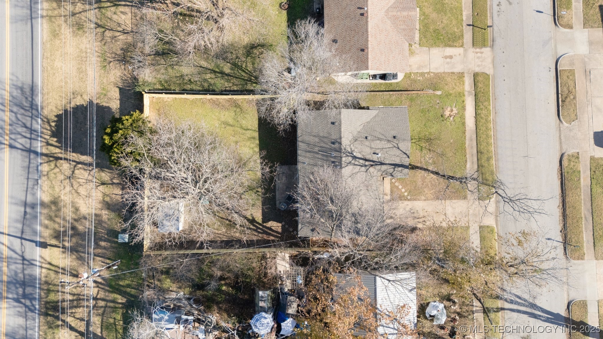 18551 E Admiral Boulevard S Property Photo 20