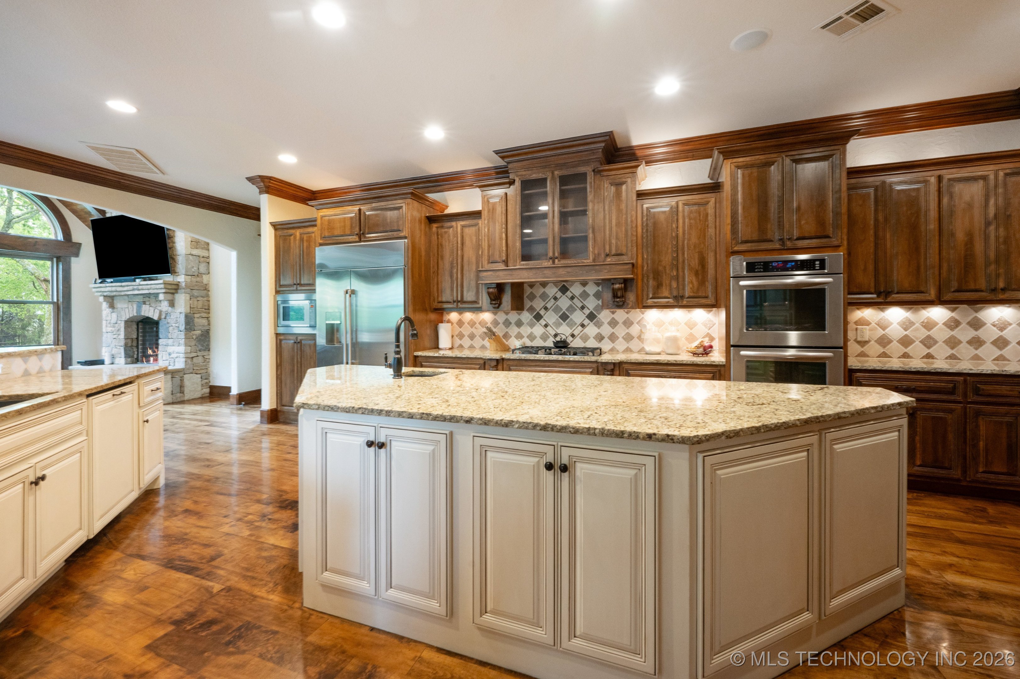 9931 N Chadford Road Property Photo 13