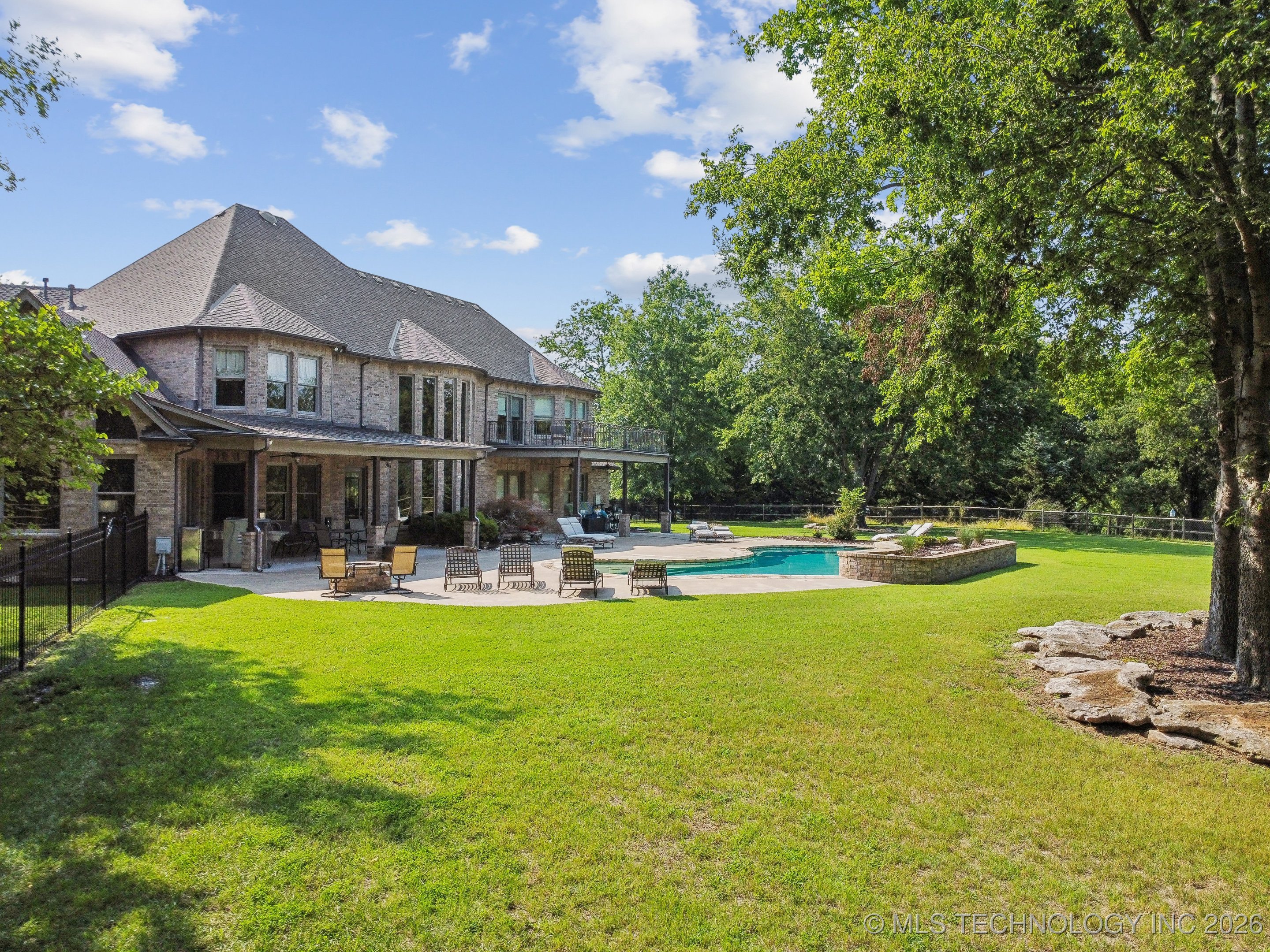 9931 N Chadford Road Property Photo 19