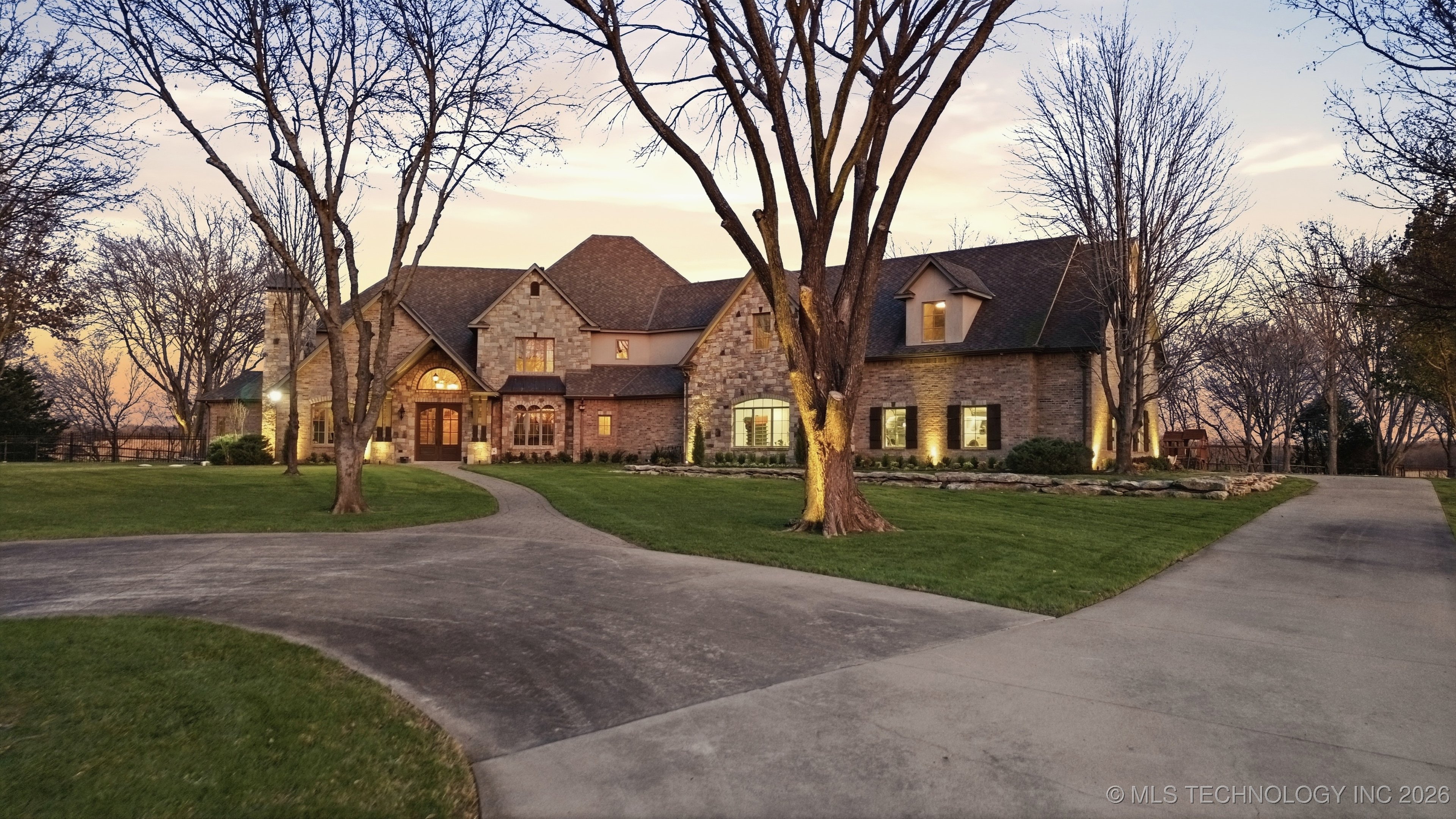 9931 N Chadford Road Property Photo 26