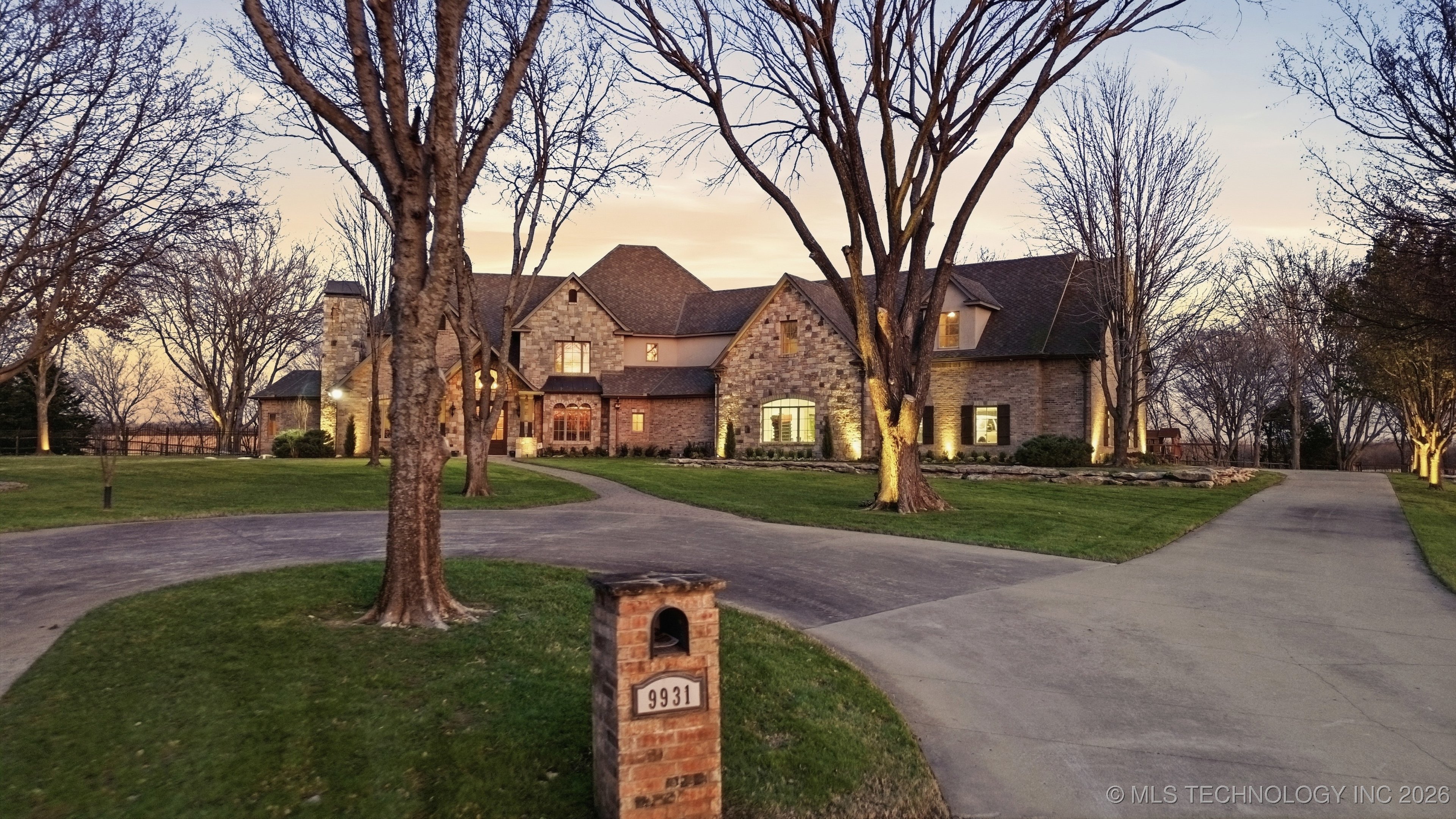 9931 N Chadford Road Property Photo 29