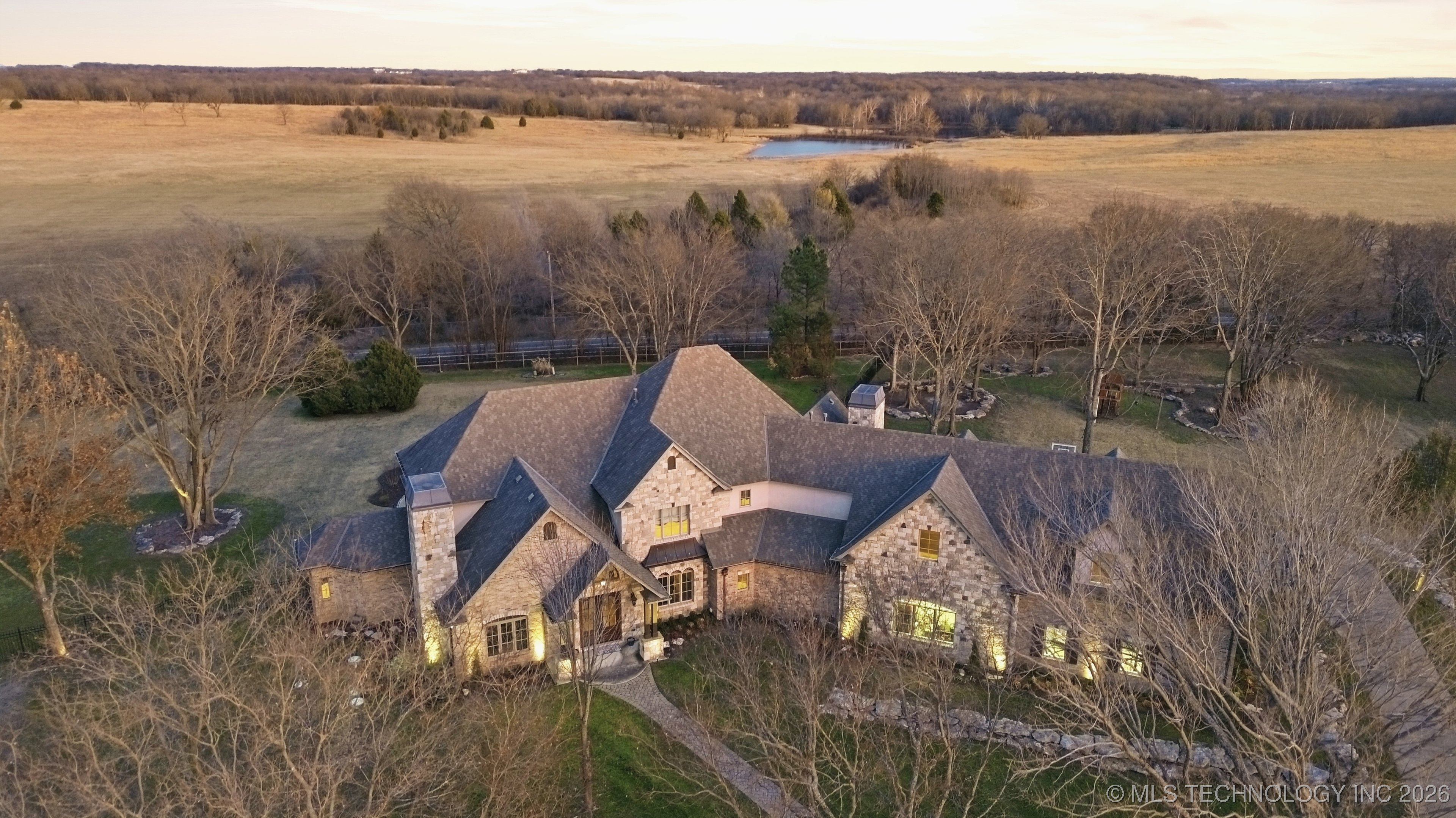 9931 N Chadford Road Property Photo 37