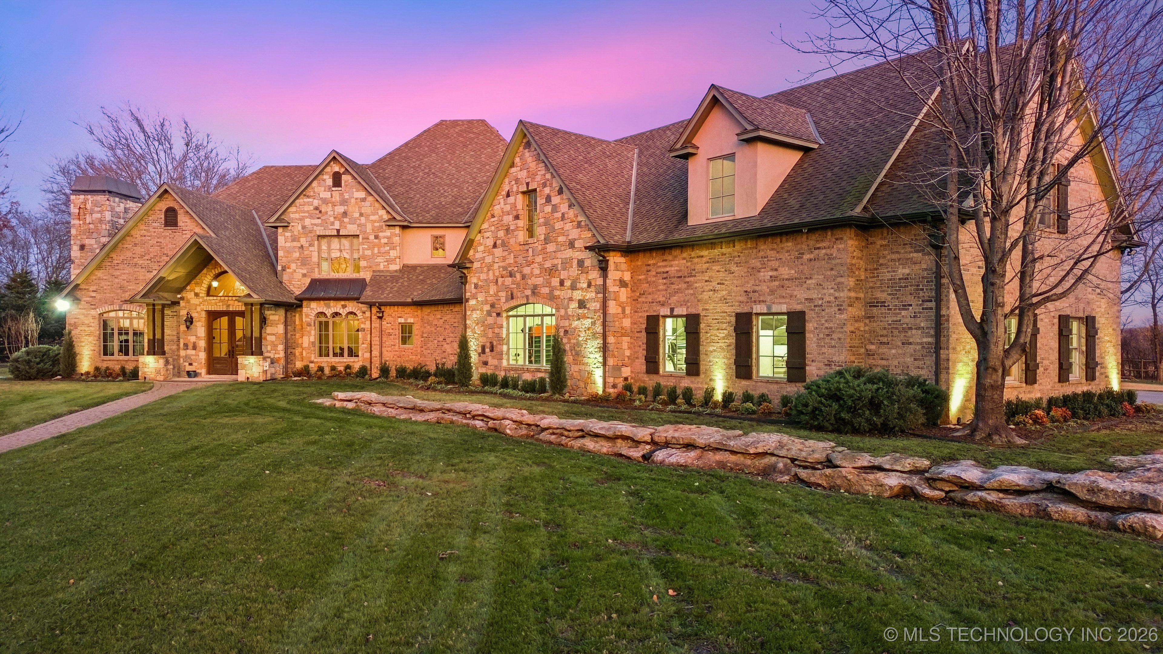 9931 N Chadford Road Property Photo 38