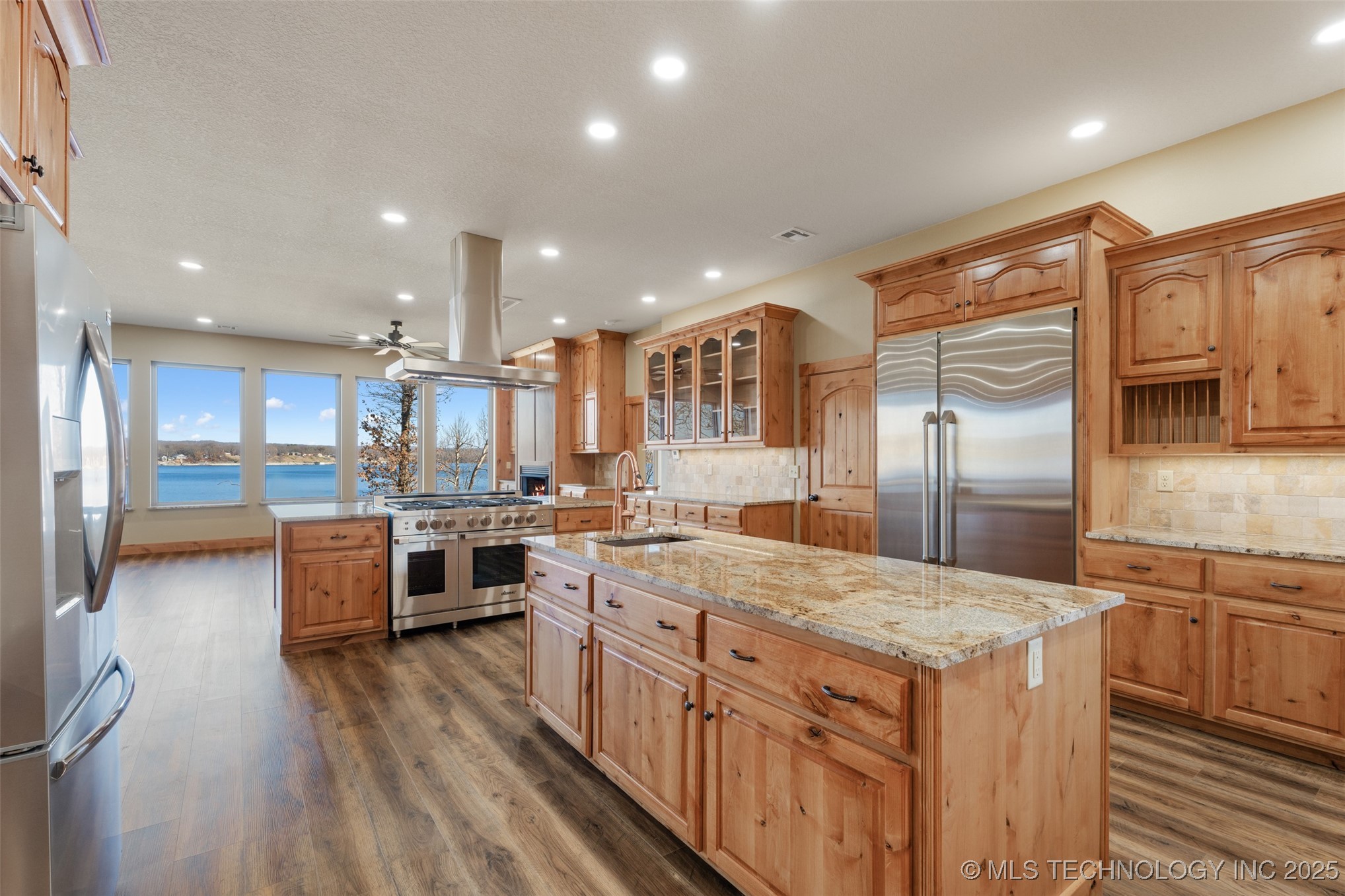 64521 E 256 Place Property Photo 2