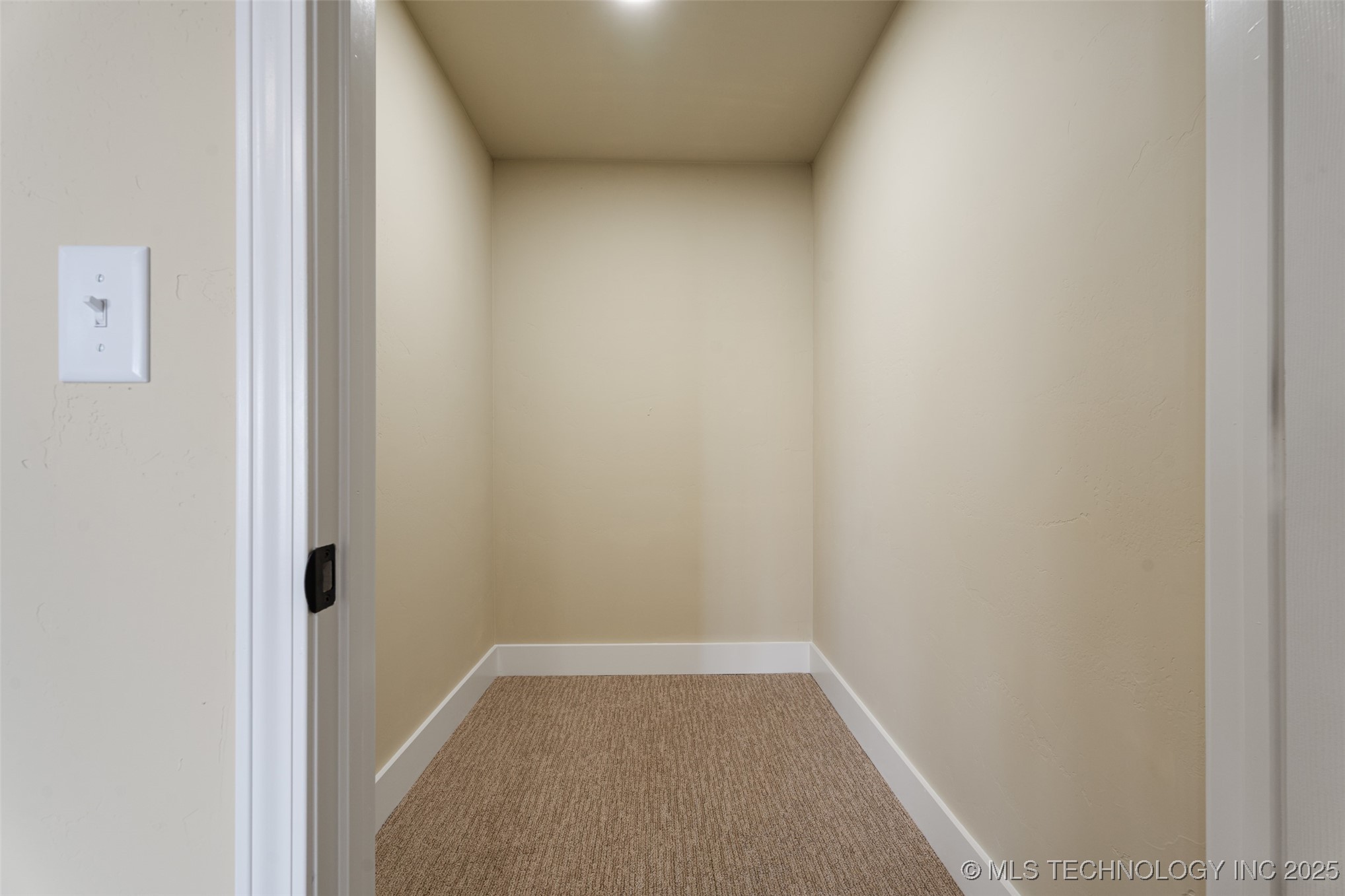 64521 E 256 Place Property Photo 27