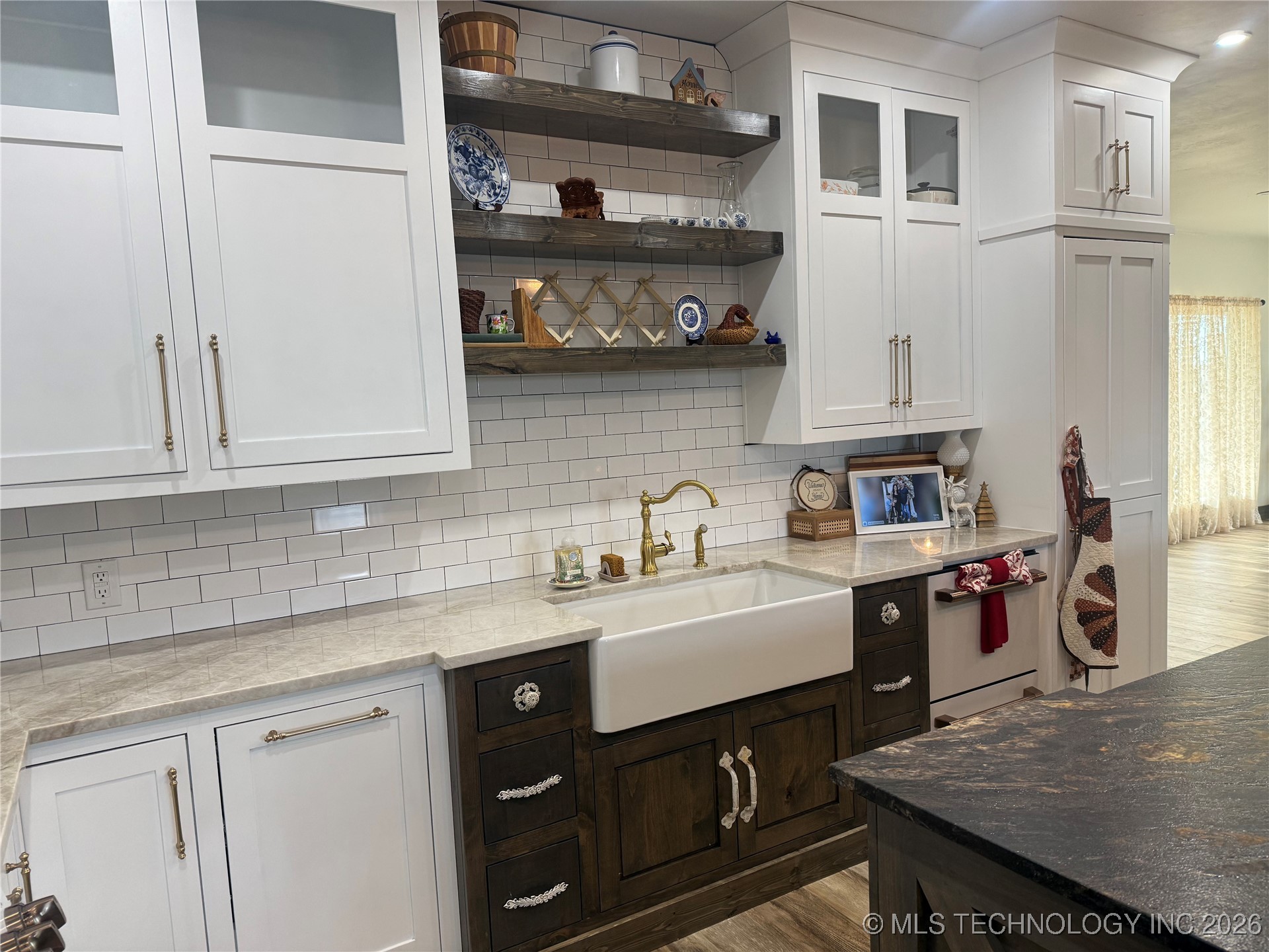 556 Persimmon Nw Property Photo 11