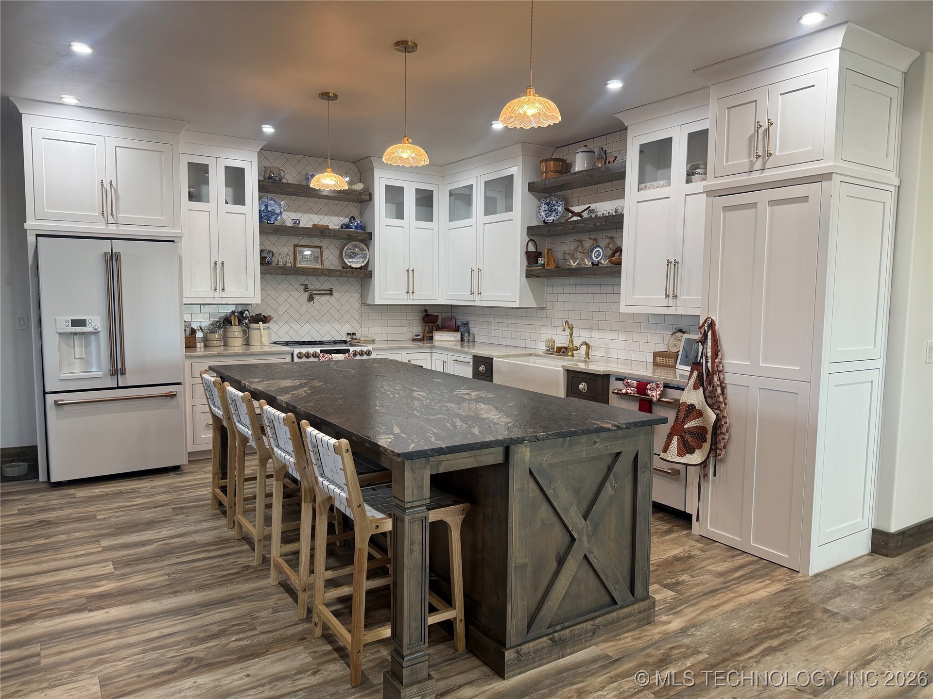 556 Persimmon Nw Property Photo 12