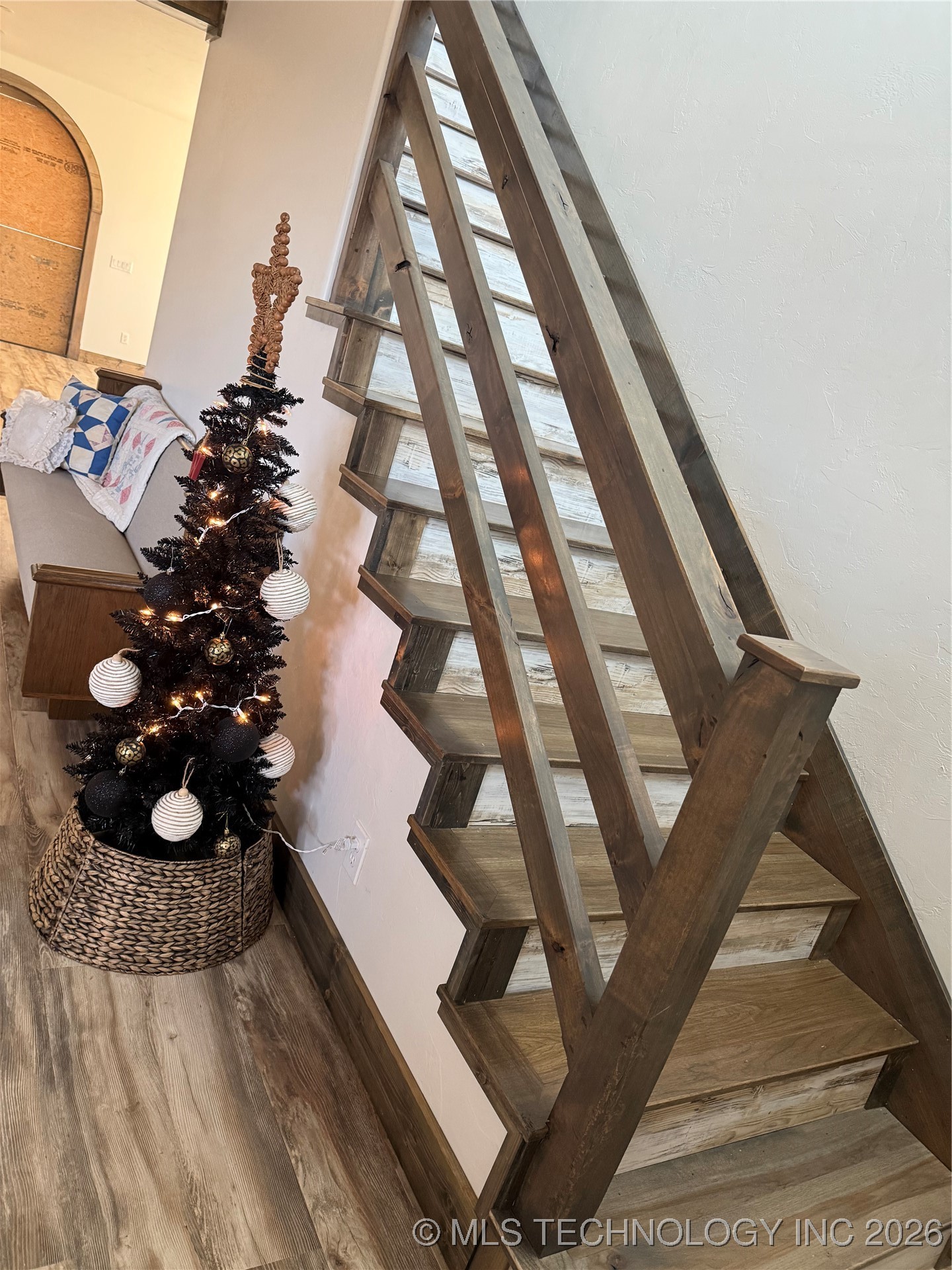 556 Persimmon Nw Property Photo 18