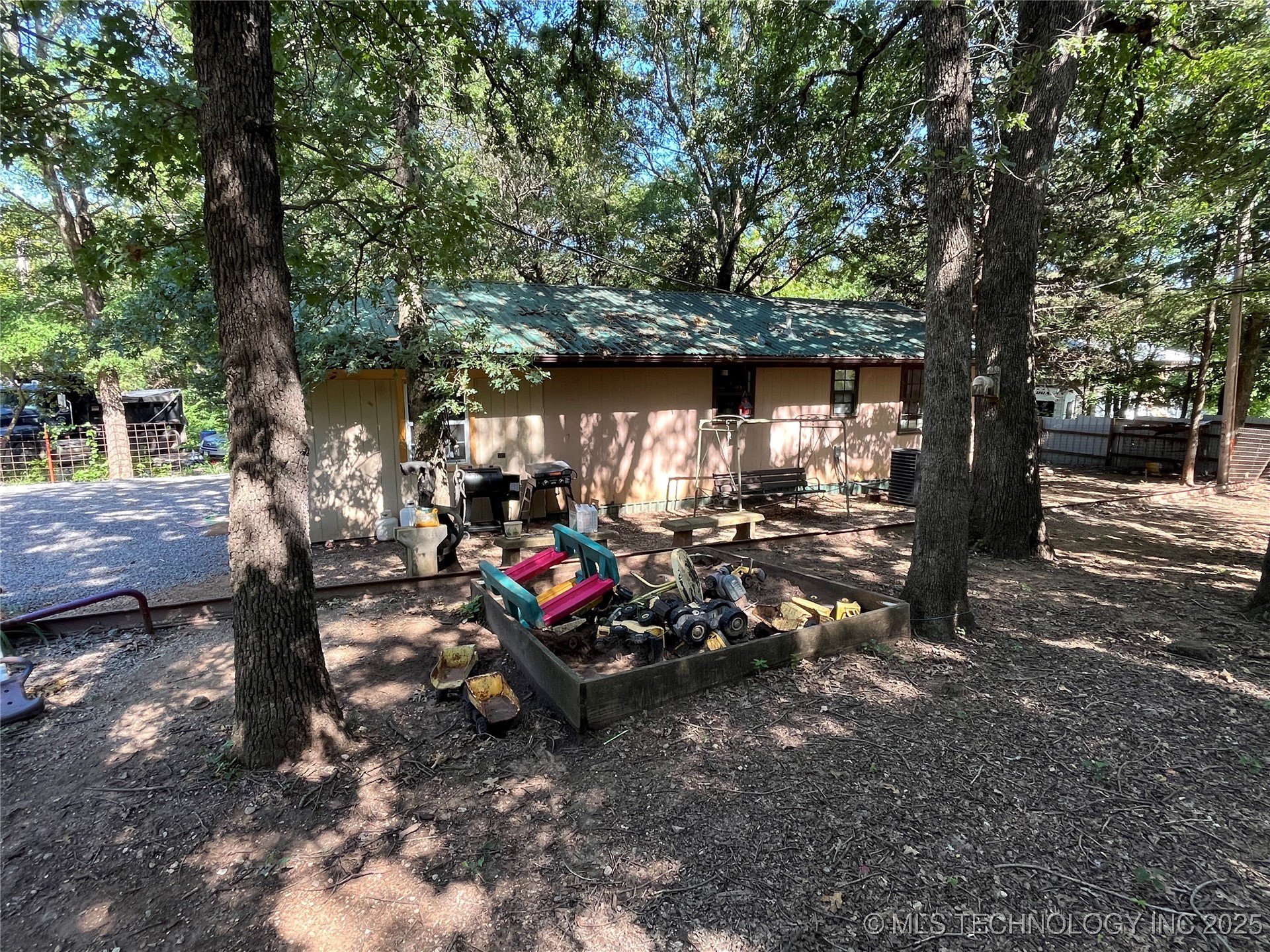 4905 Blackfoot Lane Property Photo 4