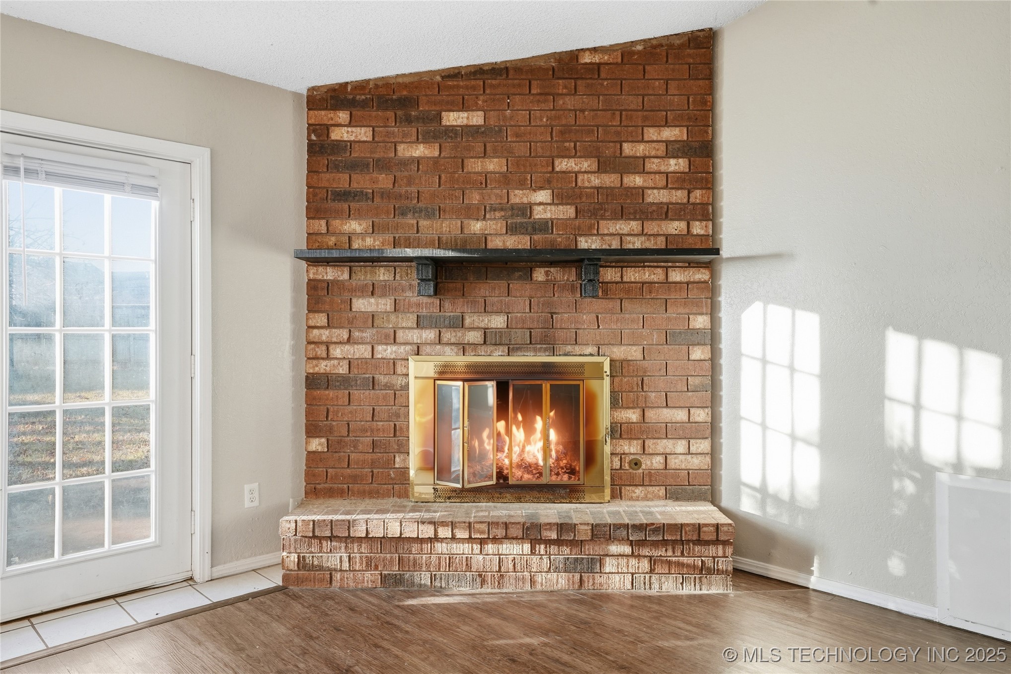 109 W Austin Street Property Photo 4