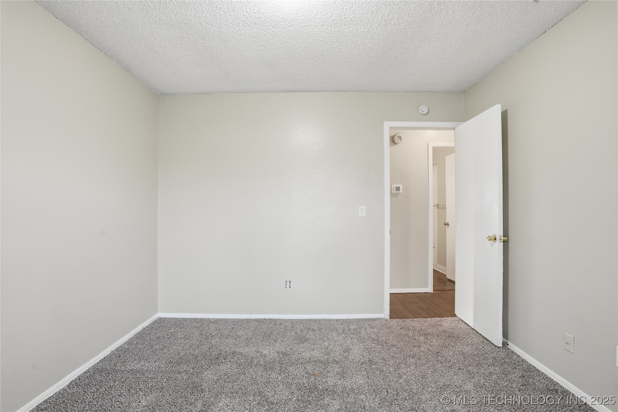 109 W Austin Street Property Photo 17