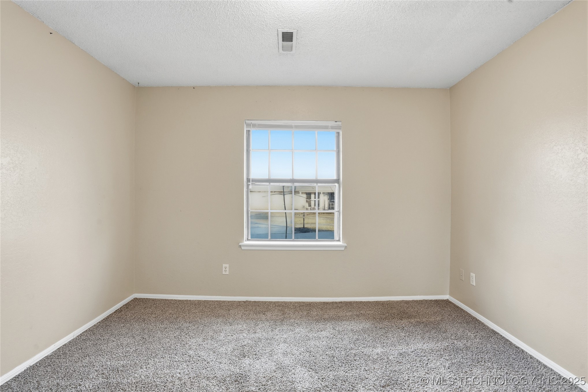 109 W Austin Street Property Photo 18