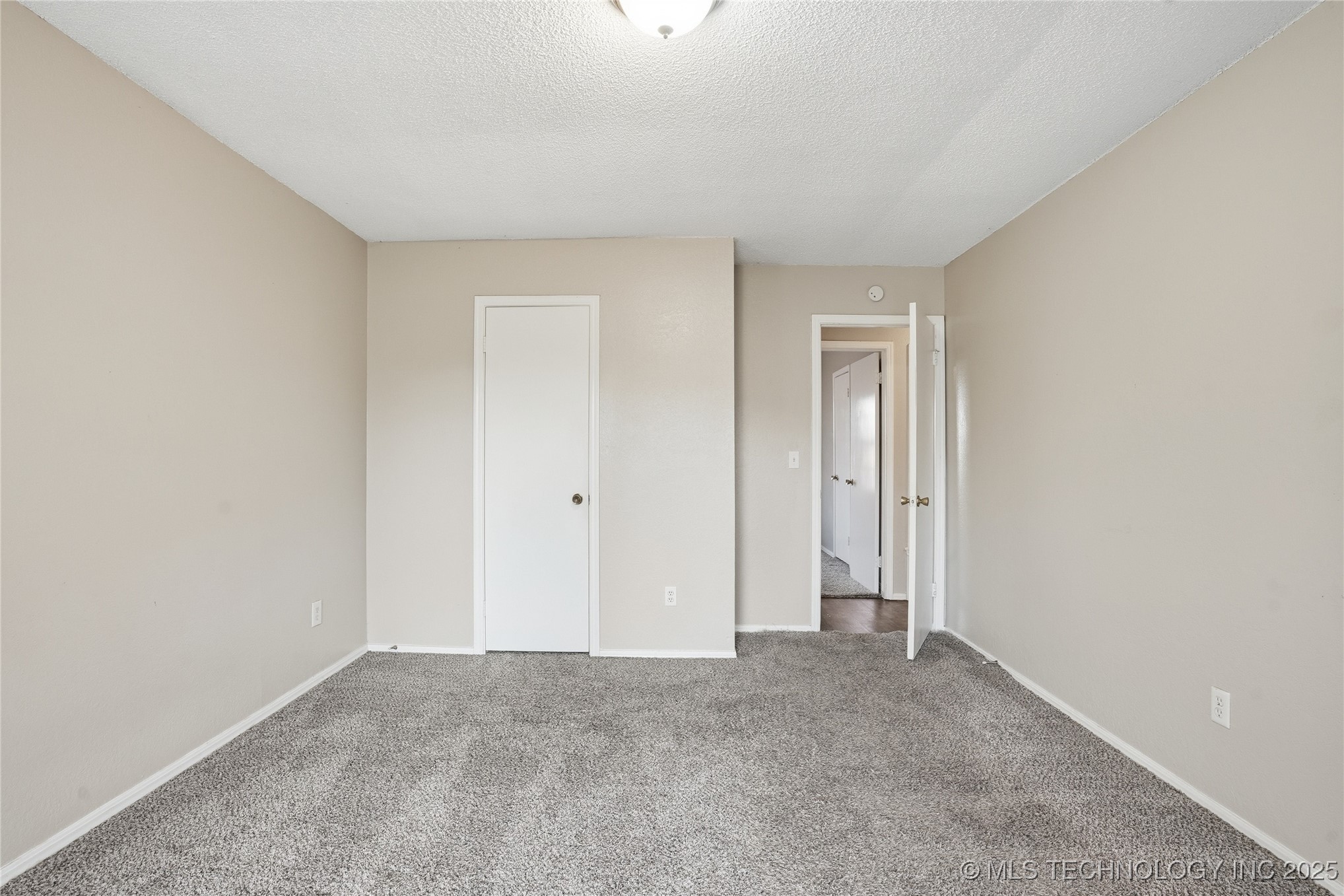 109 W Austin Street Property Photo 21