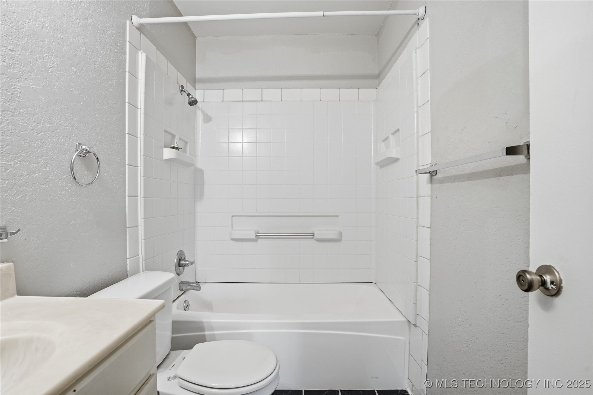 109 W Austin Street Property Photo 27