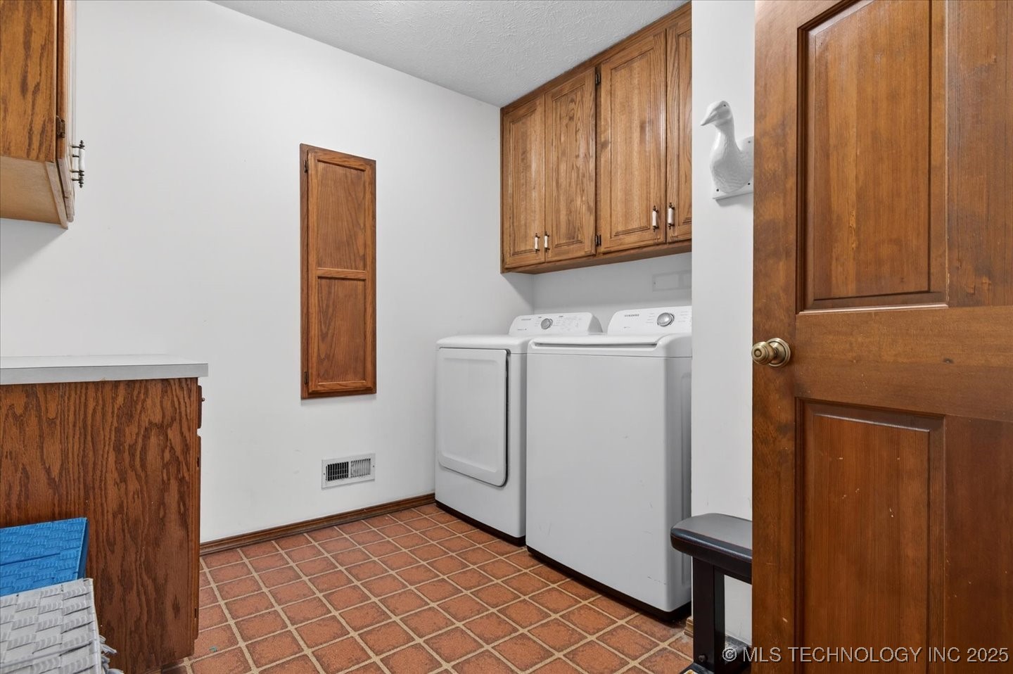 2616 Chapel Hill Property Photo 40