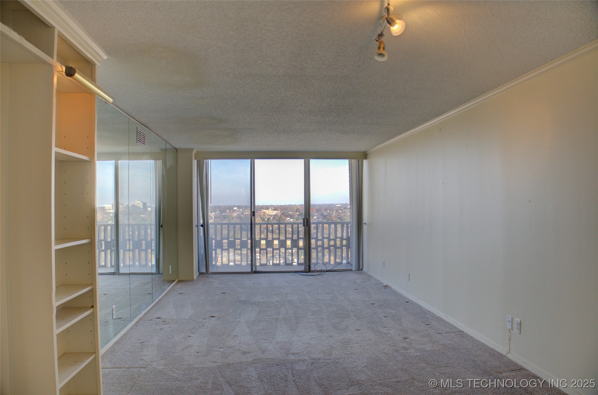1502 S Boulder Avenue 16m Property Photo 6