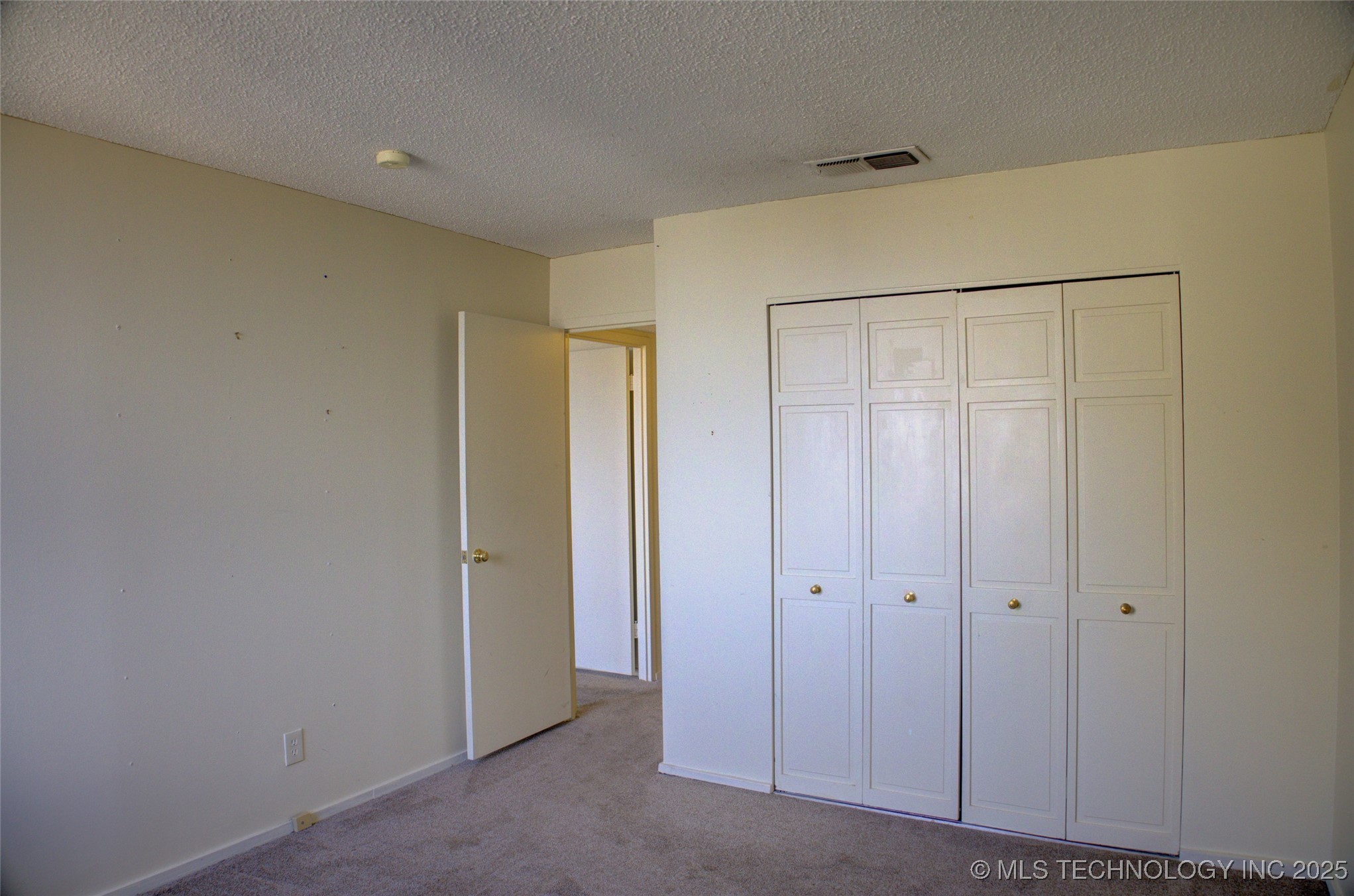 1502 S Boulder Avenue 16m Property Photo 18