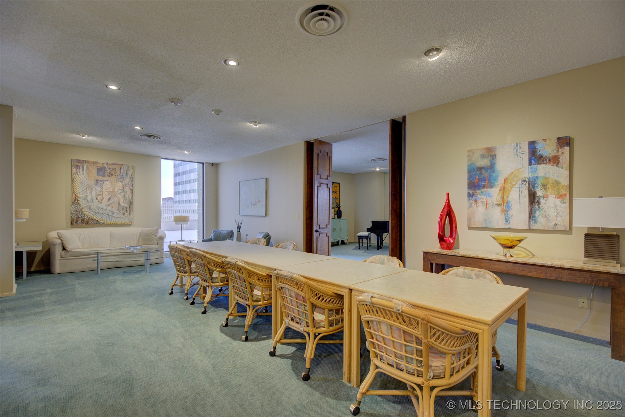 1502 S Boulder Avenue 16m Property Photo 36