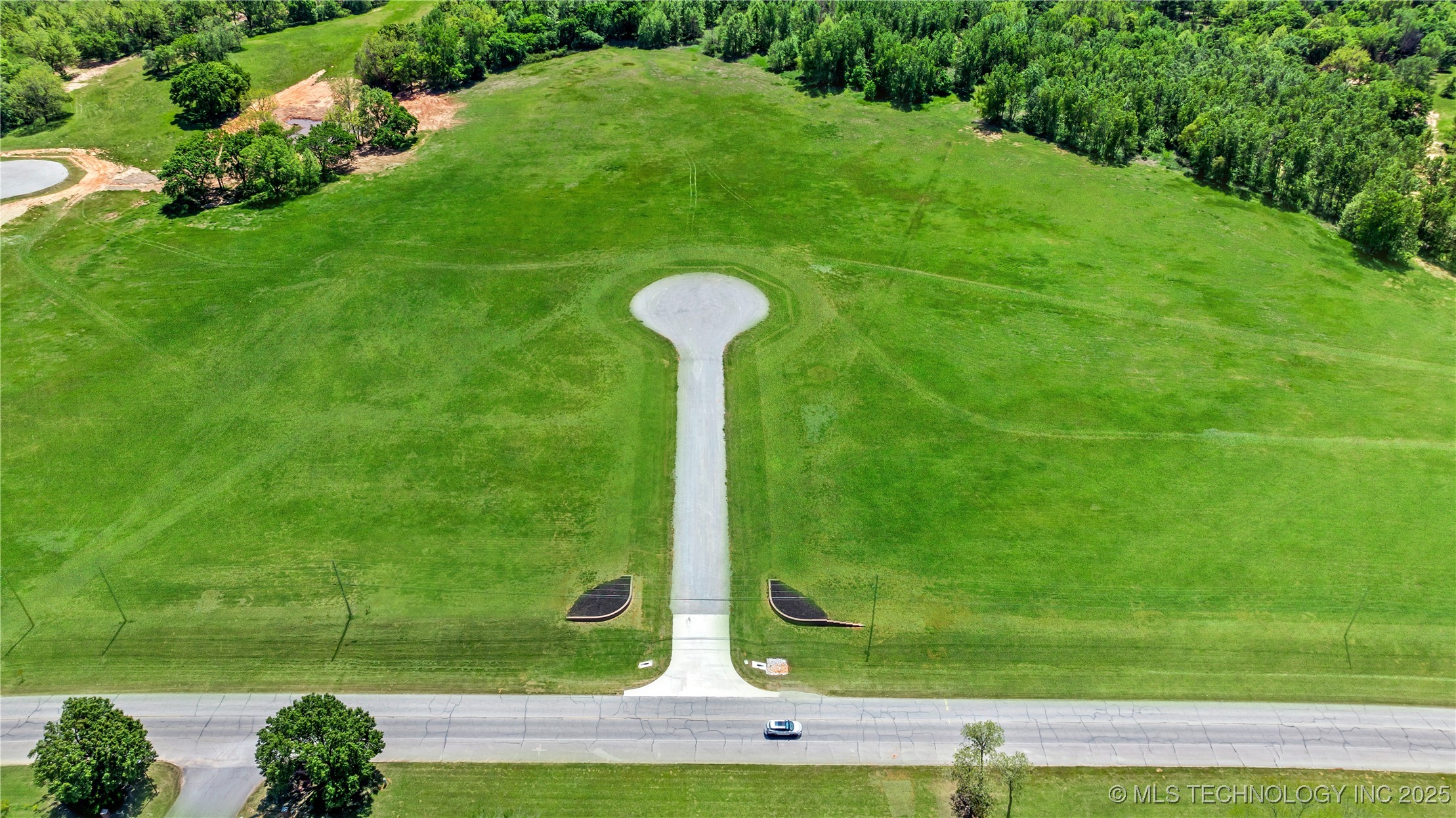 14191 S 198th East Avenue Property Photo 2