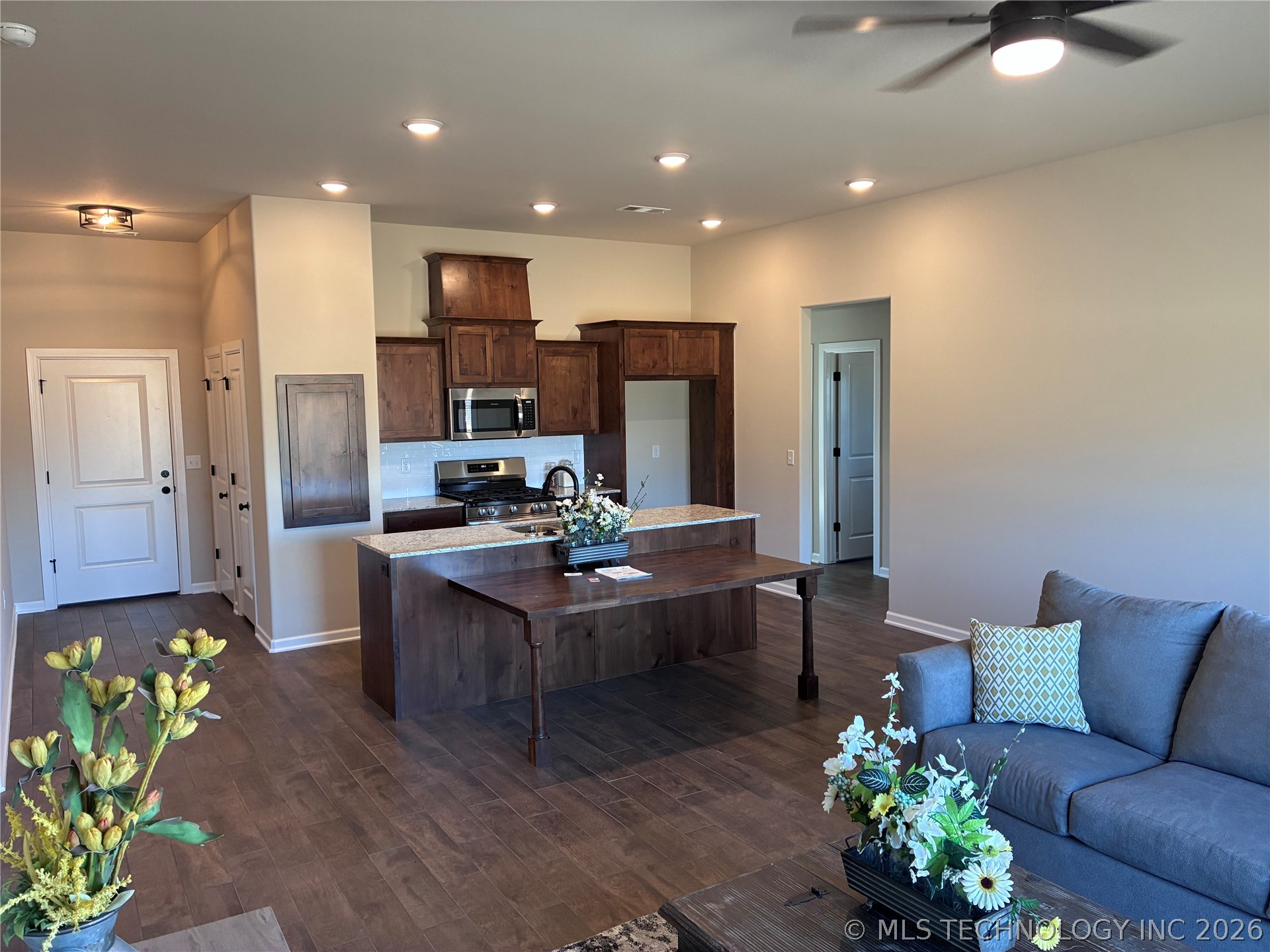 408 Nw 7th Street Property Photo 7