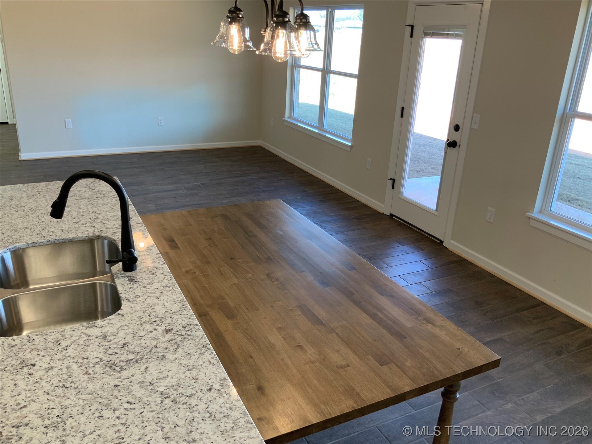 412 Nw 7th Street Property Photo 7