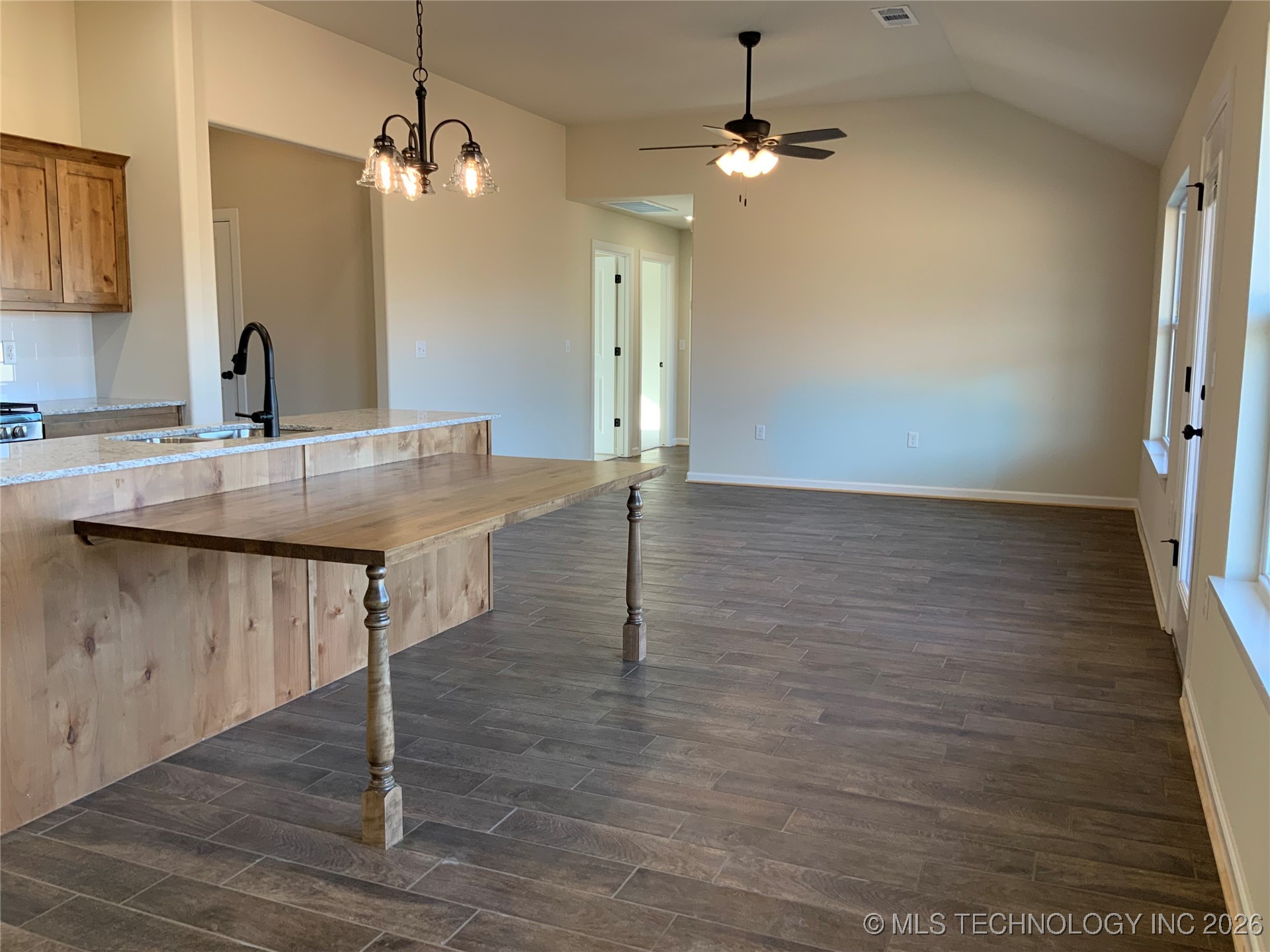 412 Nw 7th Street Property Photo 10