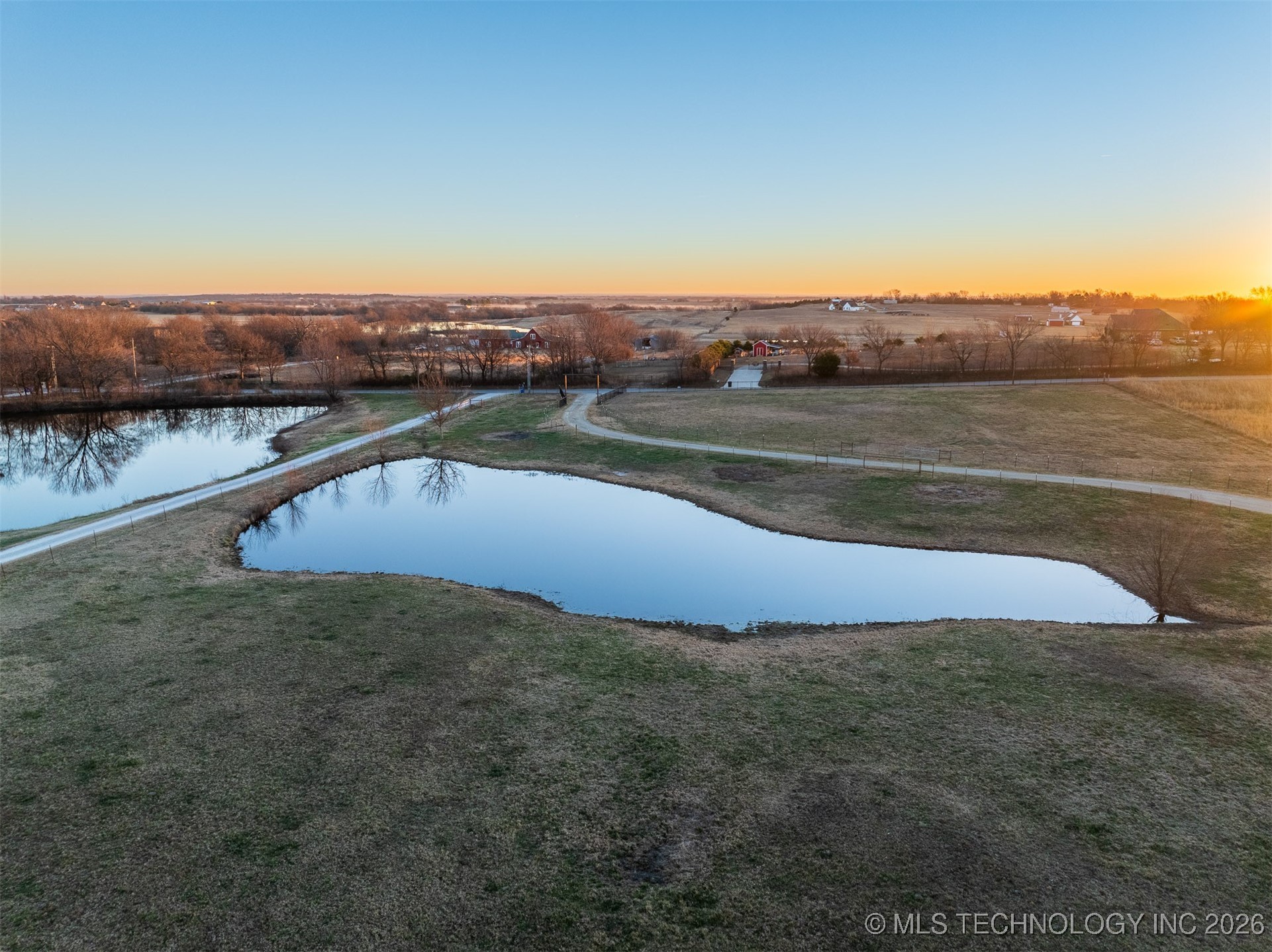 10854 S 305th East Avenue Property Photo 12
