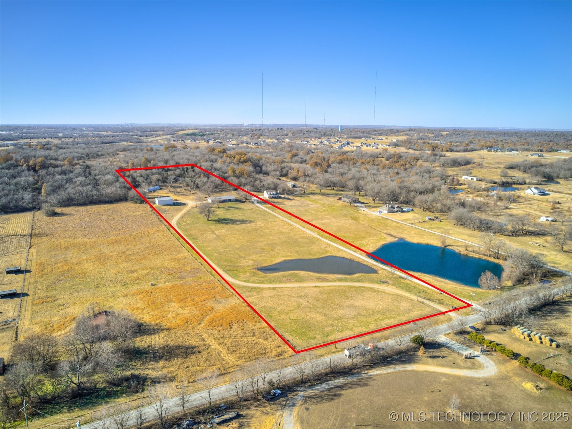 10854 S 305th East Avenue Property Photo 17