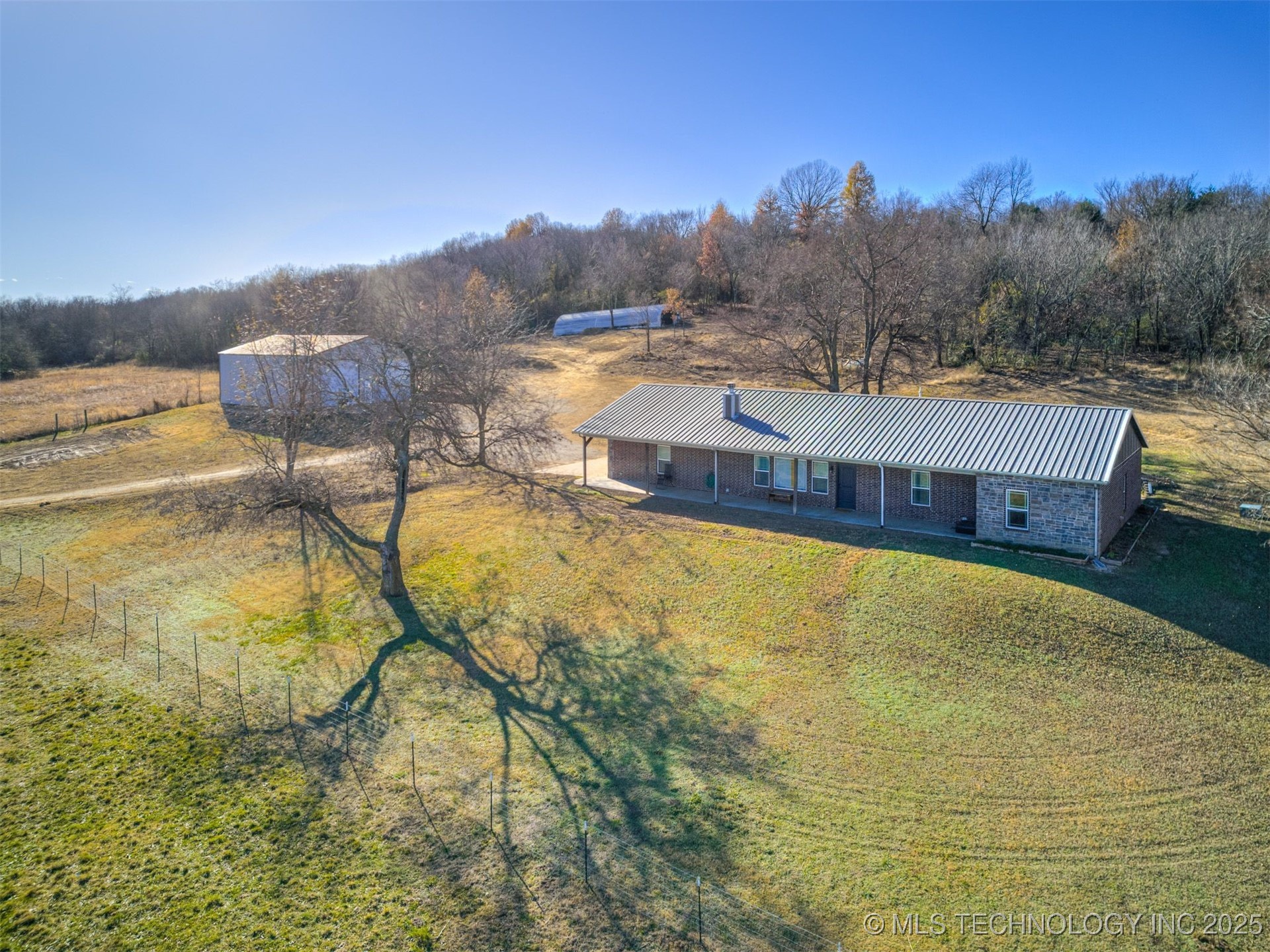 10854 S 305th East Avenue Property Photo 23