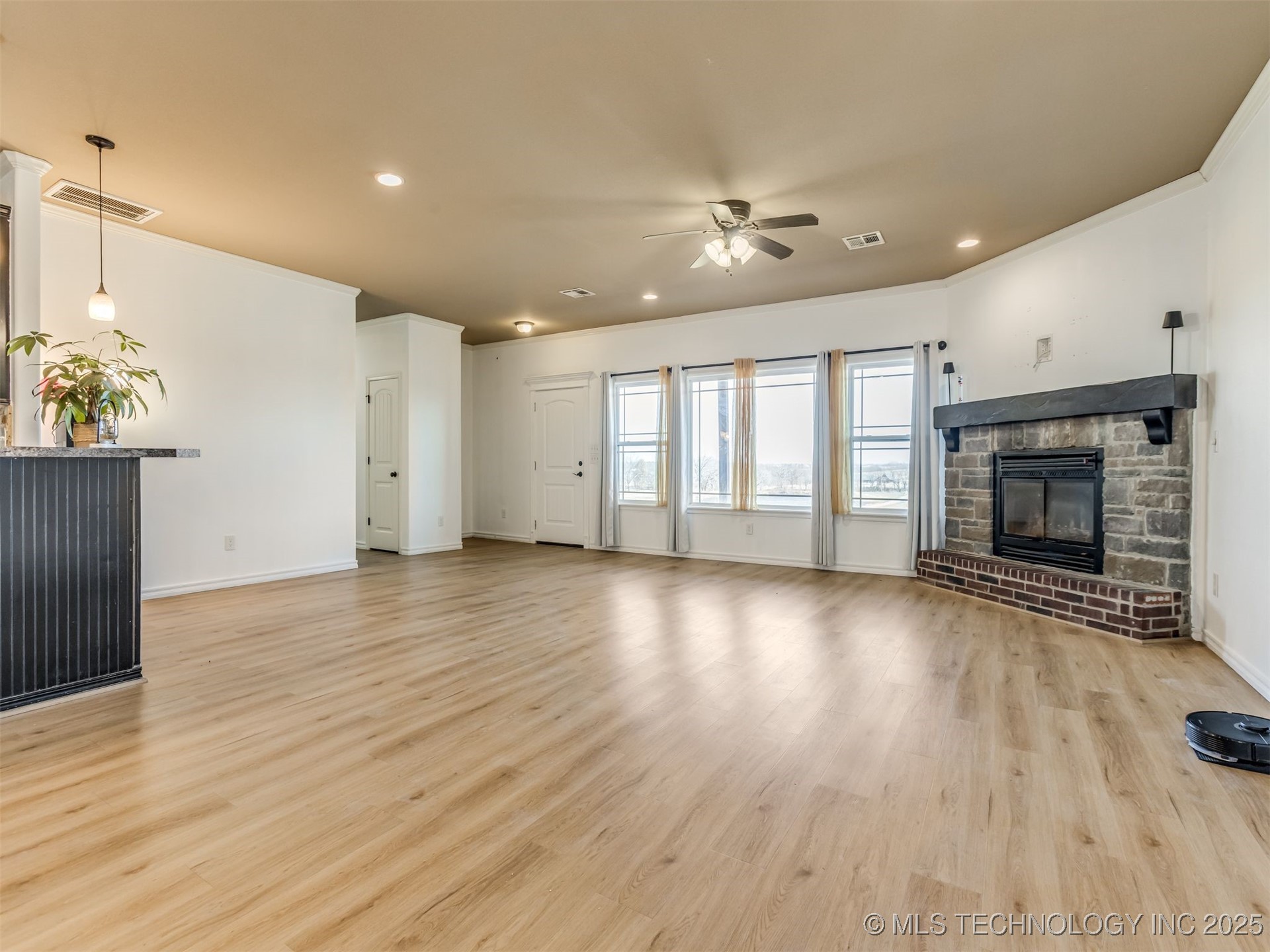 10854 S 305th East Avenue Property Photo 31