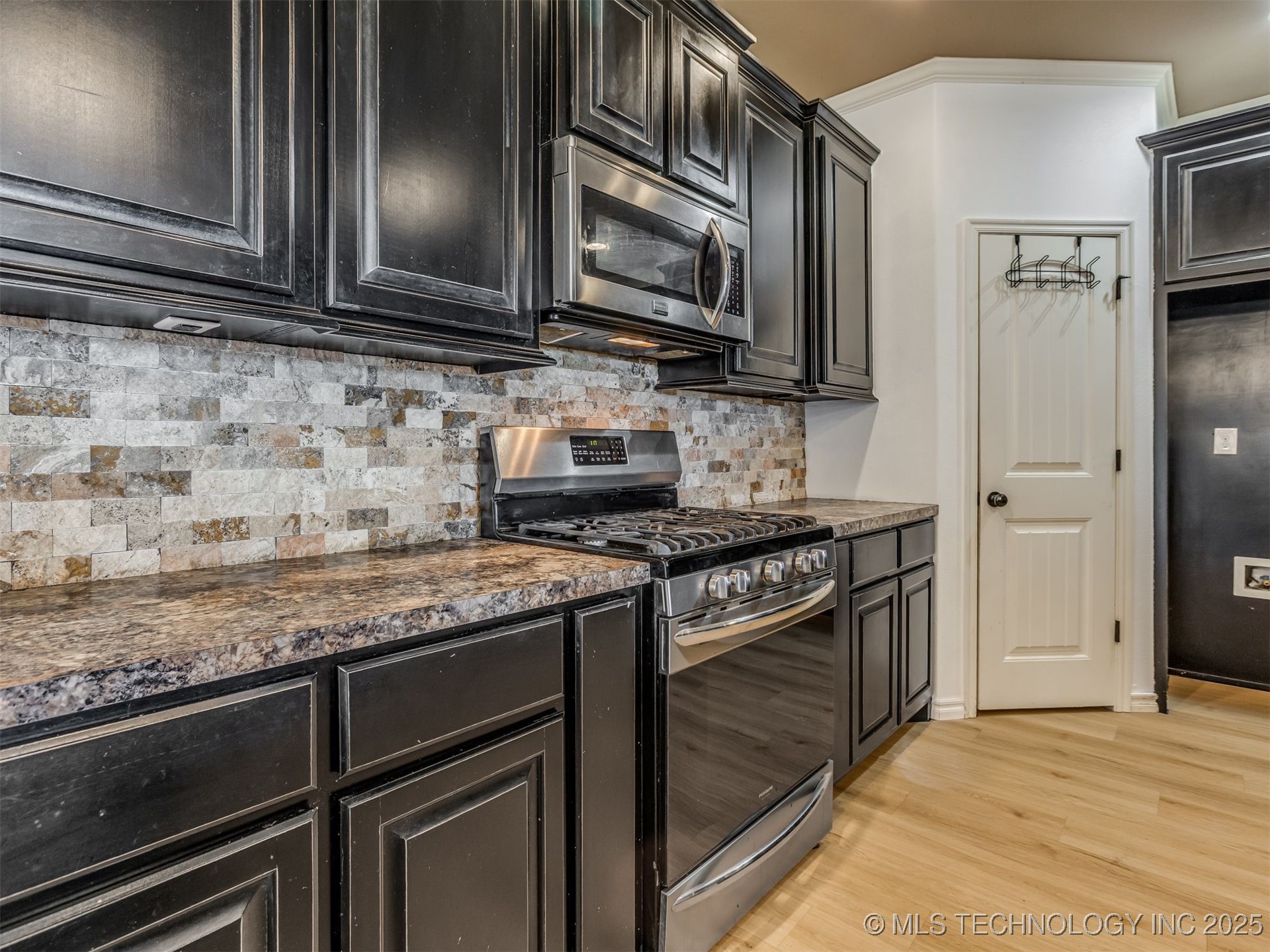 10854 S 305th East Avenue Property Photo 39