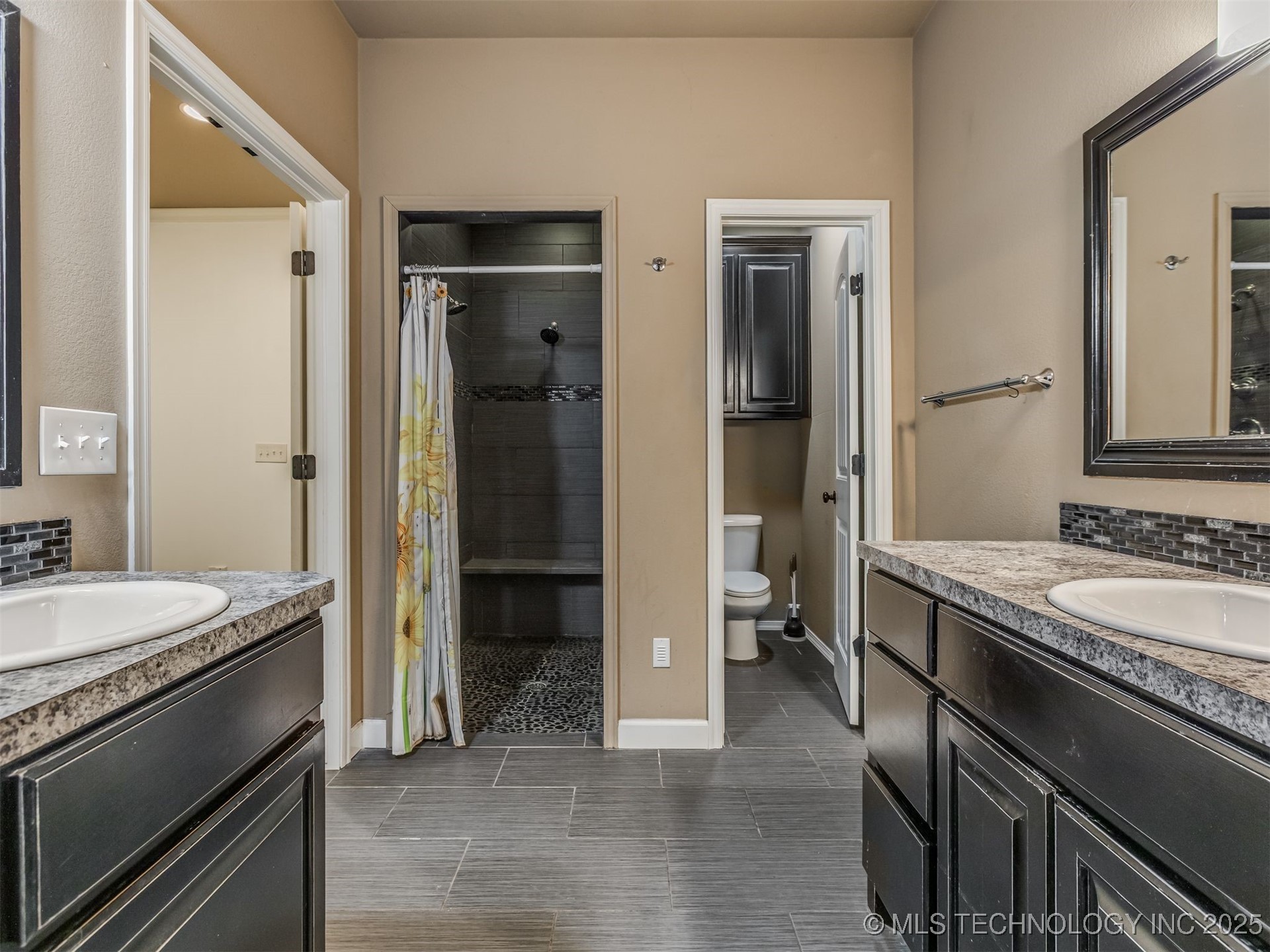 10854 S 305th East Avenue Property Photo 49