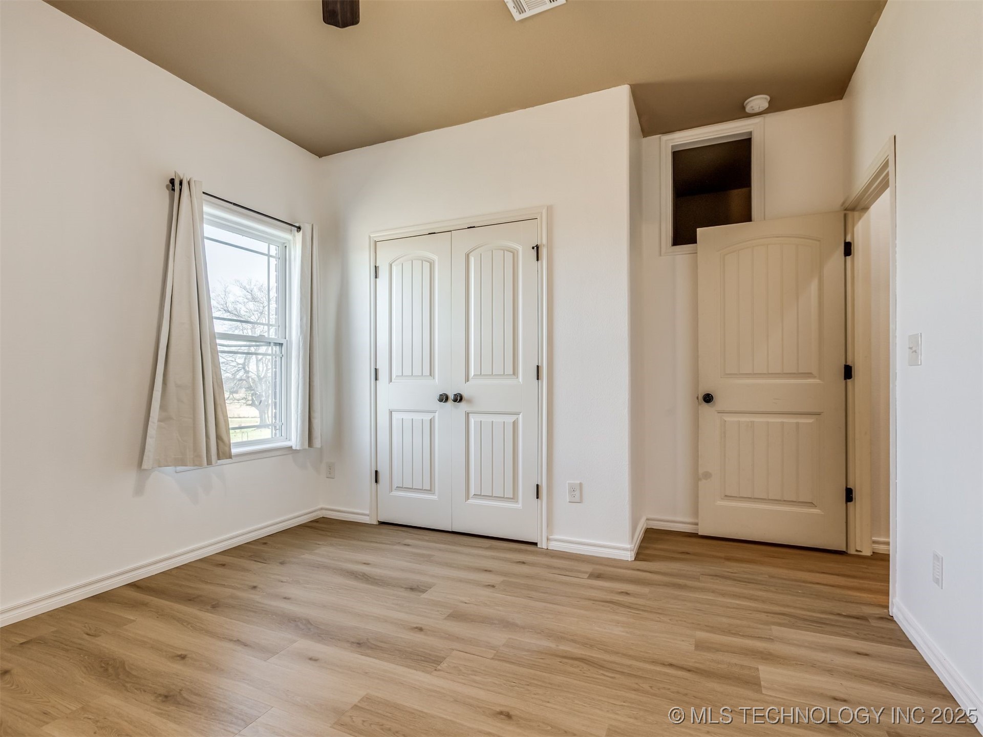 10854 S 305th East Avenue Property Photo 62